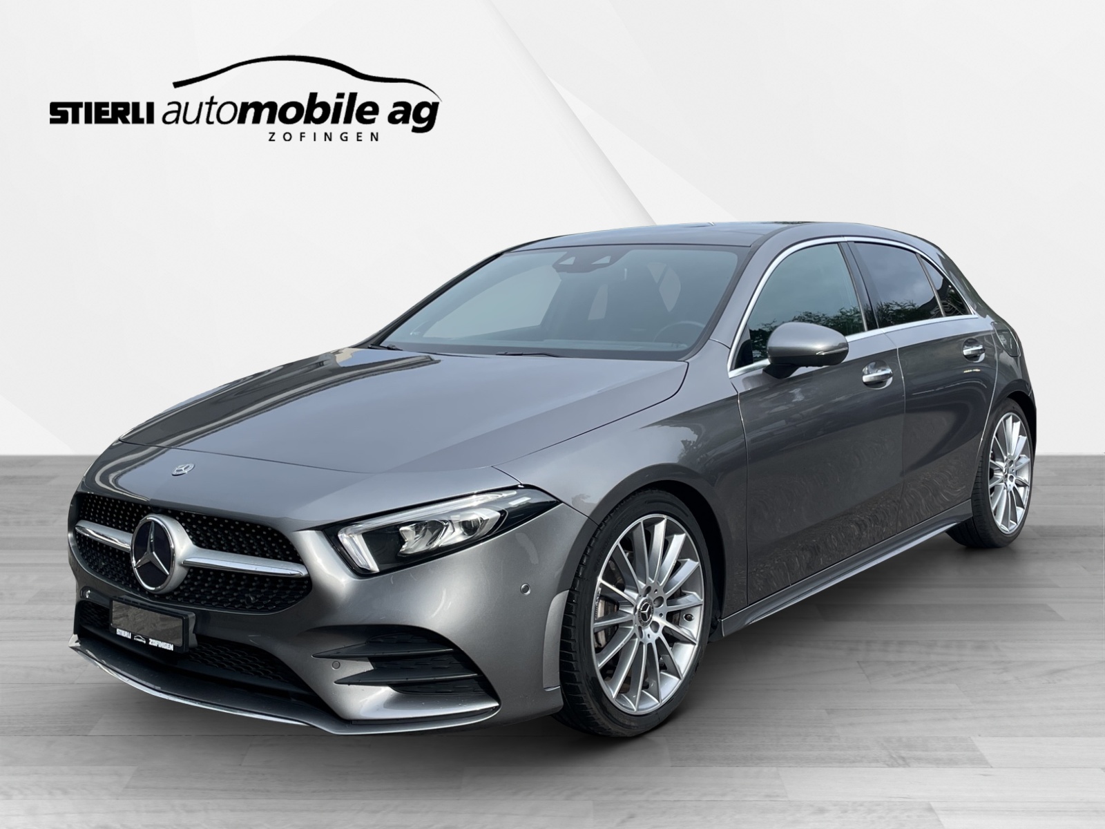 MERCEDES-BENZ A 200 AMG Line