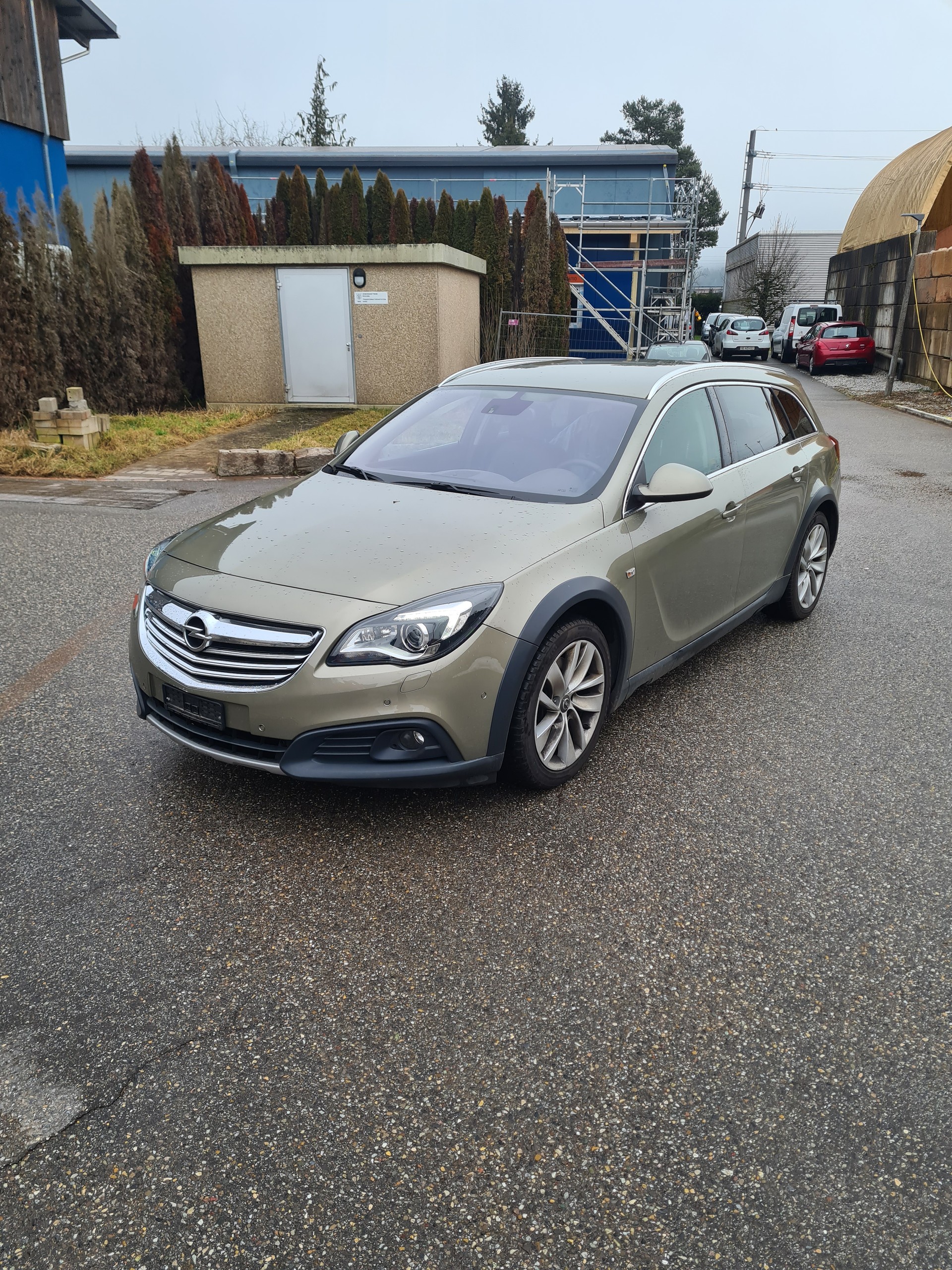 OPEL Insignia Country Tourer 2.0 Turbo 4WD Automatic-image-0