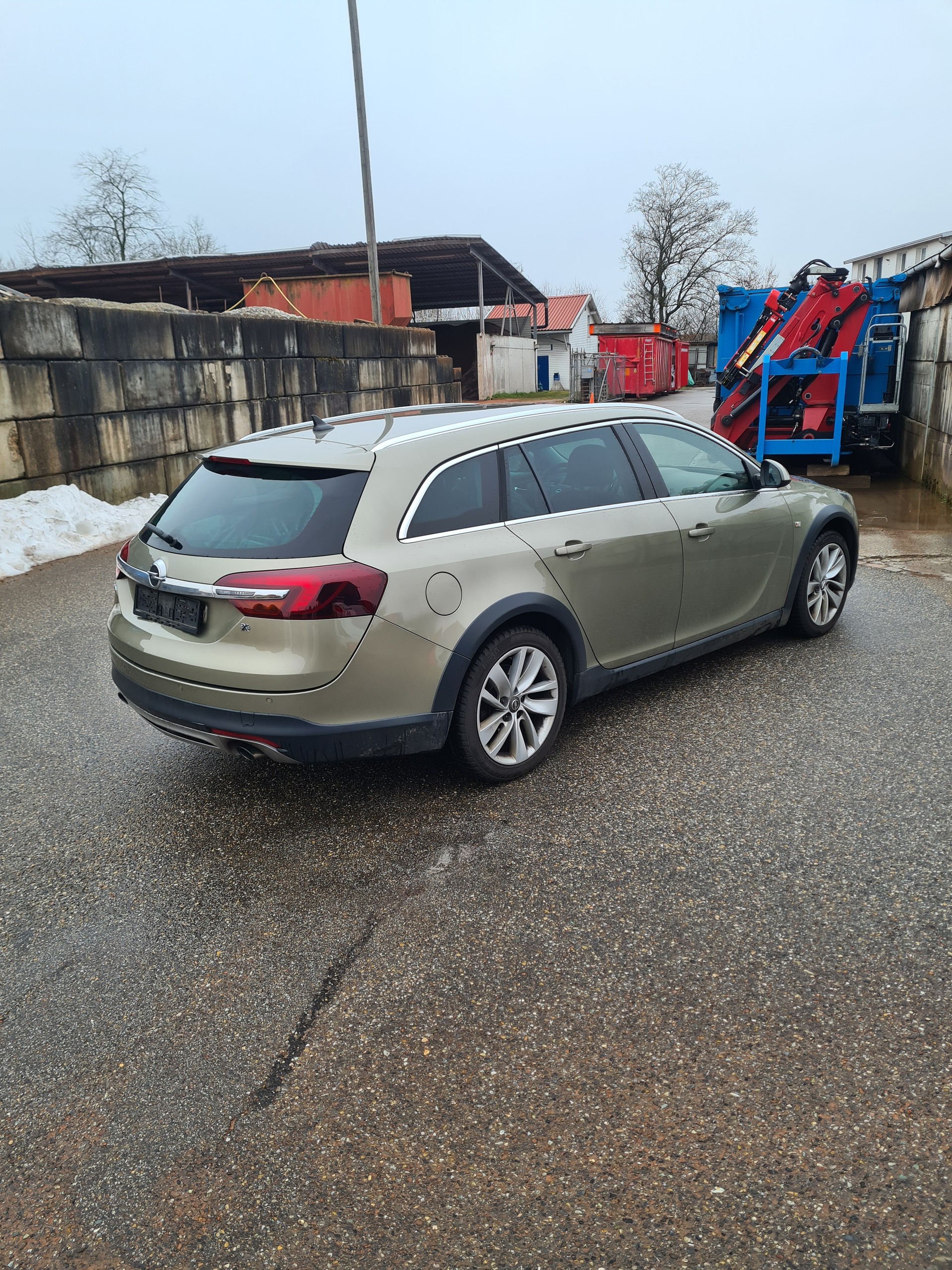 OPEL Insignia Country Tourer 2.0 Turbo 4WD Automatic-image-2