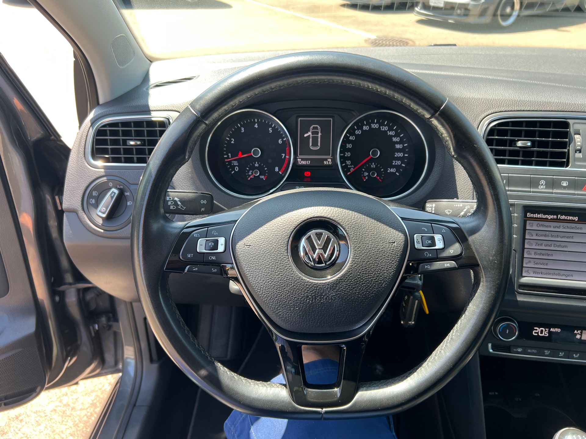 VW Polo 1.2 TSI BMT Comfortline-image-24