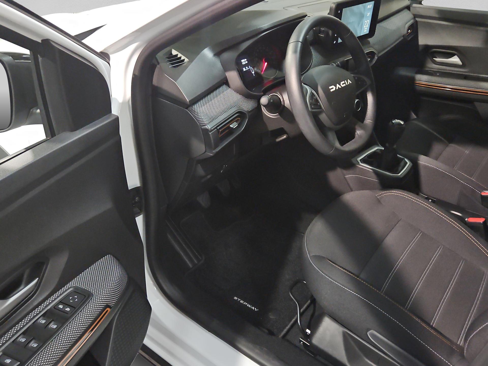 DACIA Sandero Stepway TCe 110 Expression-image-23