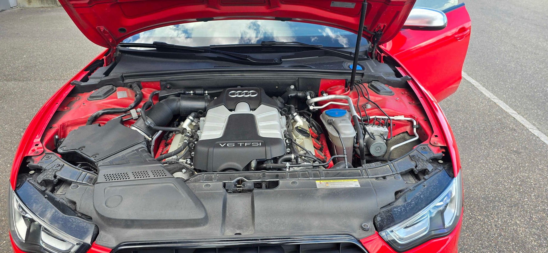 AUDI 3.0 V6 TFSI quattro S-Tronic-image-9