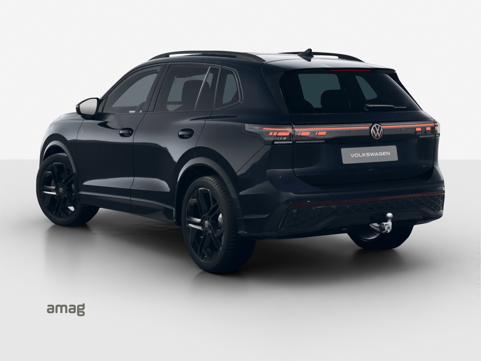 VW Tiguan 2.0 TSI DSG R-Line 4Motion-image-2