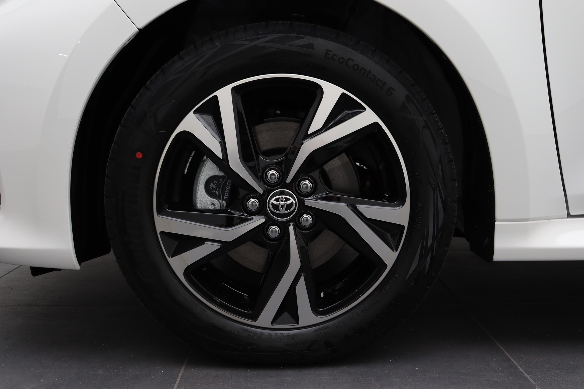 TOYOTA Yaris 1.5 VVT-i HSD Trend-image-5