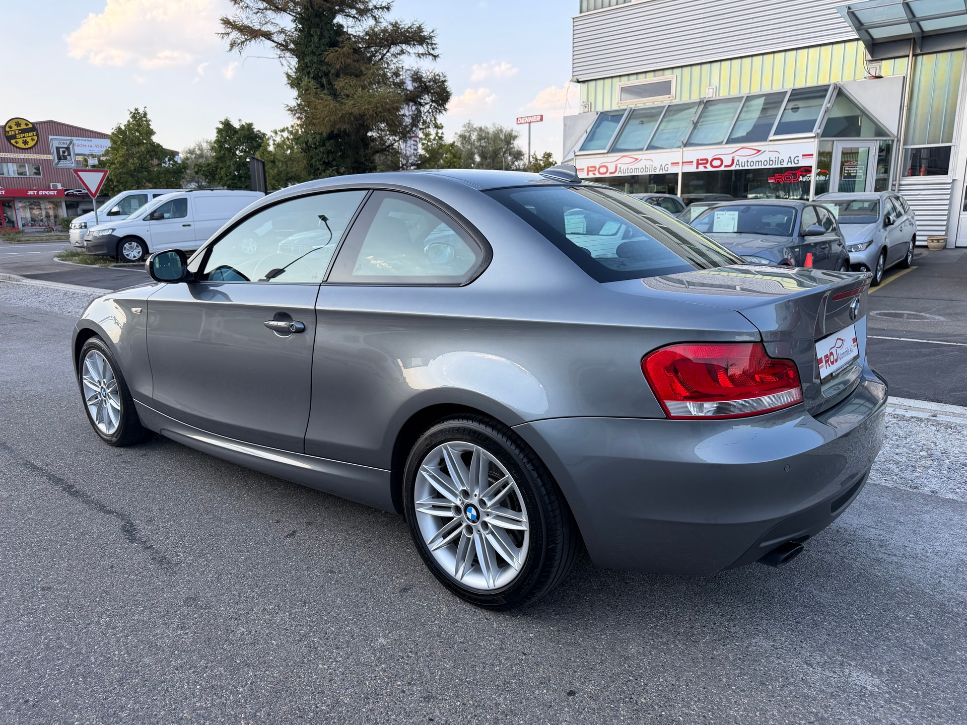 BMW 123d Coupé-image-6