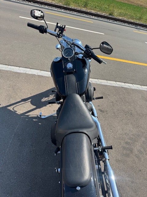 HARLEY-DAVIDSON FXSTBI Deuce mit 9400 km Sissy Bar neue Bereifung neue Batterie ab MFK-image-6