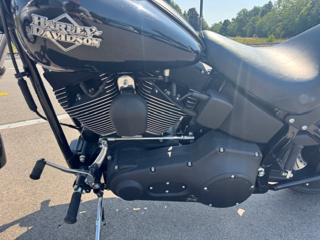 HARLEY-DAVIDSON FXSTBI Deuce mit 9400 km Sissy Bar neue Bereifung neue Batterie ab MFK-image-5