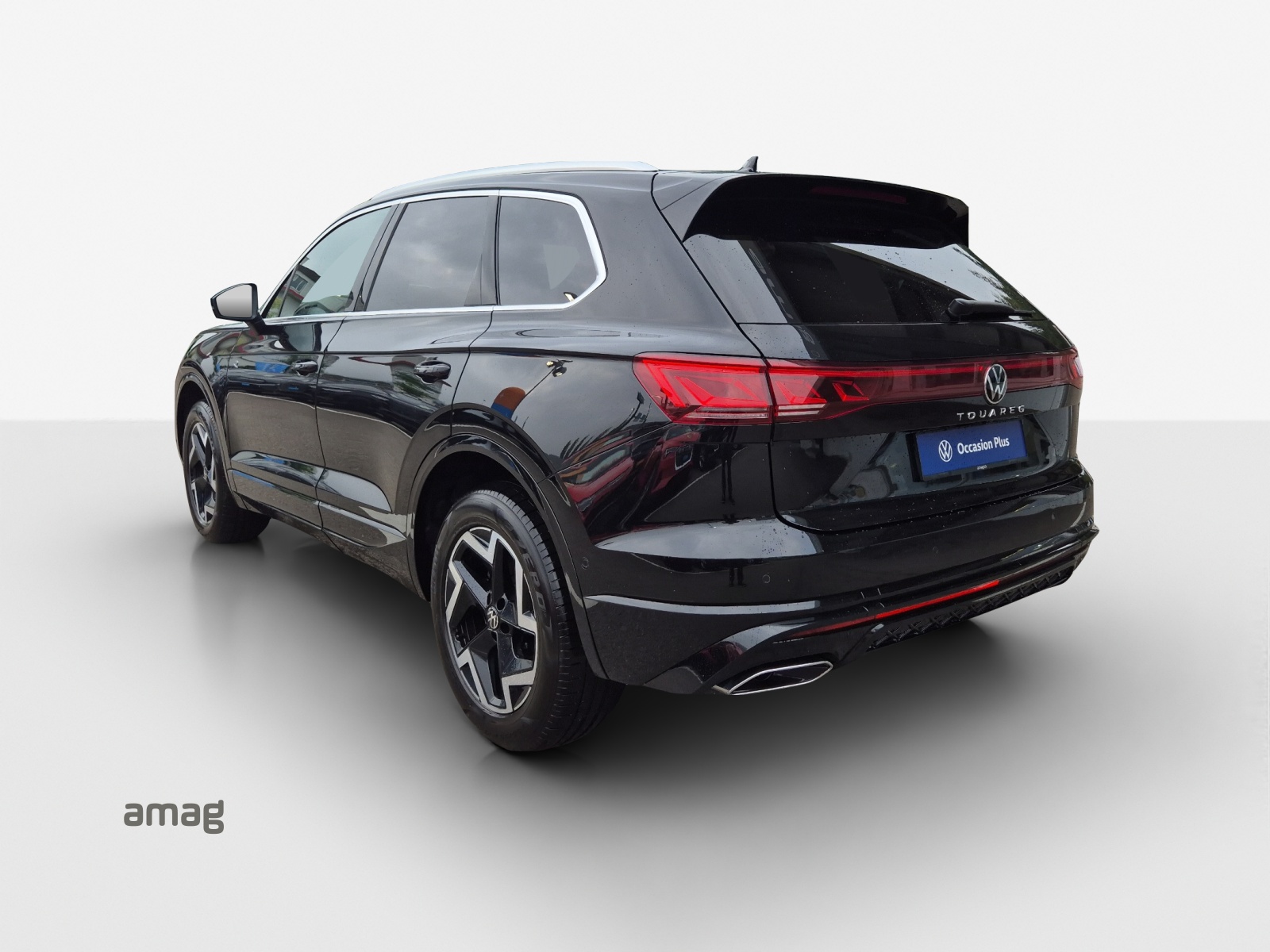 VW Touareg 3.0 TDI R-Line Tiptronic-image-2