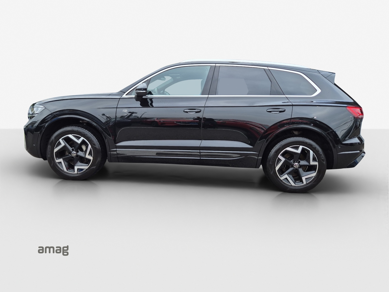 VW Touareg 3.0 TDI R-Line Tiptronic-image-1