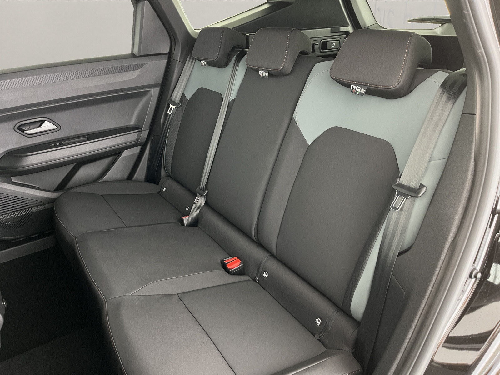 DACIA Bigster 1.2 Hybrid Extreme 4WD-image-16