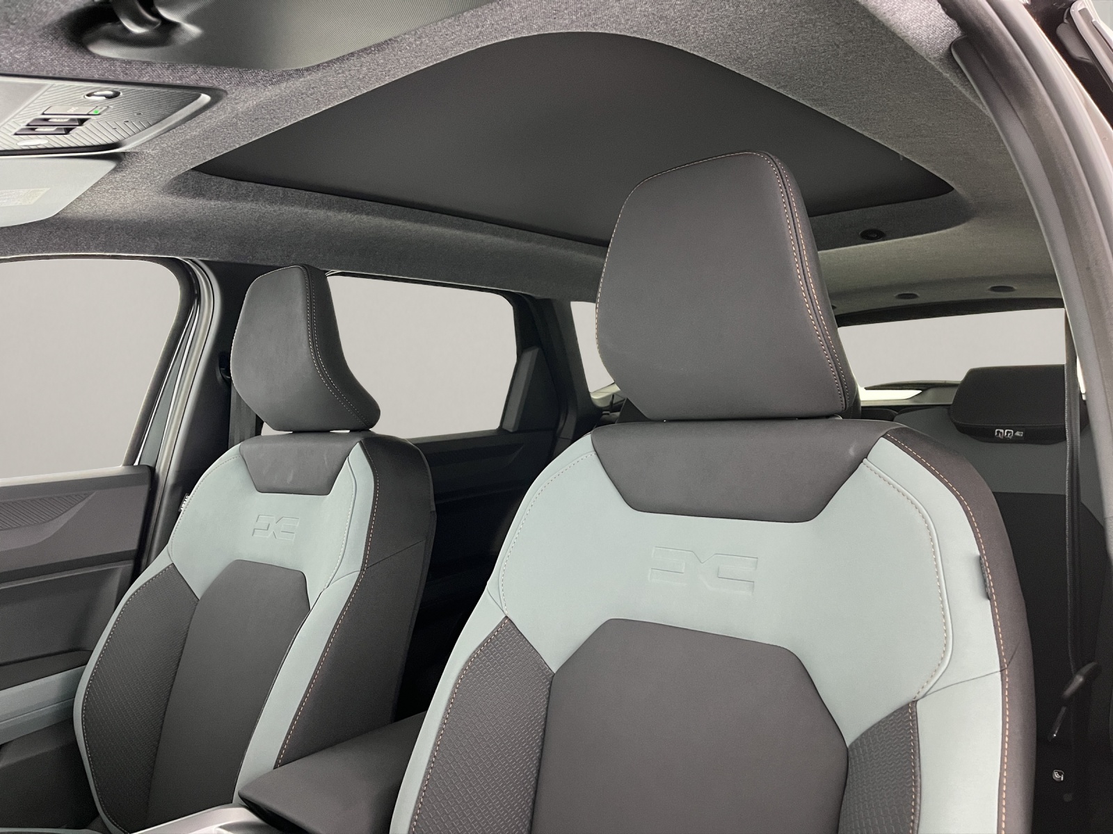 DACIA Bigster 1.2 Hybrid Extreme 4WD-image-14