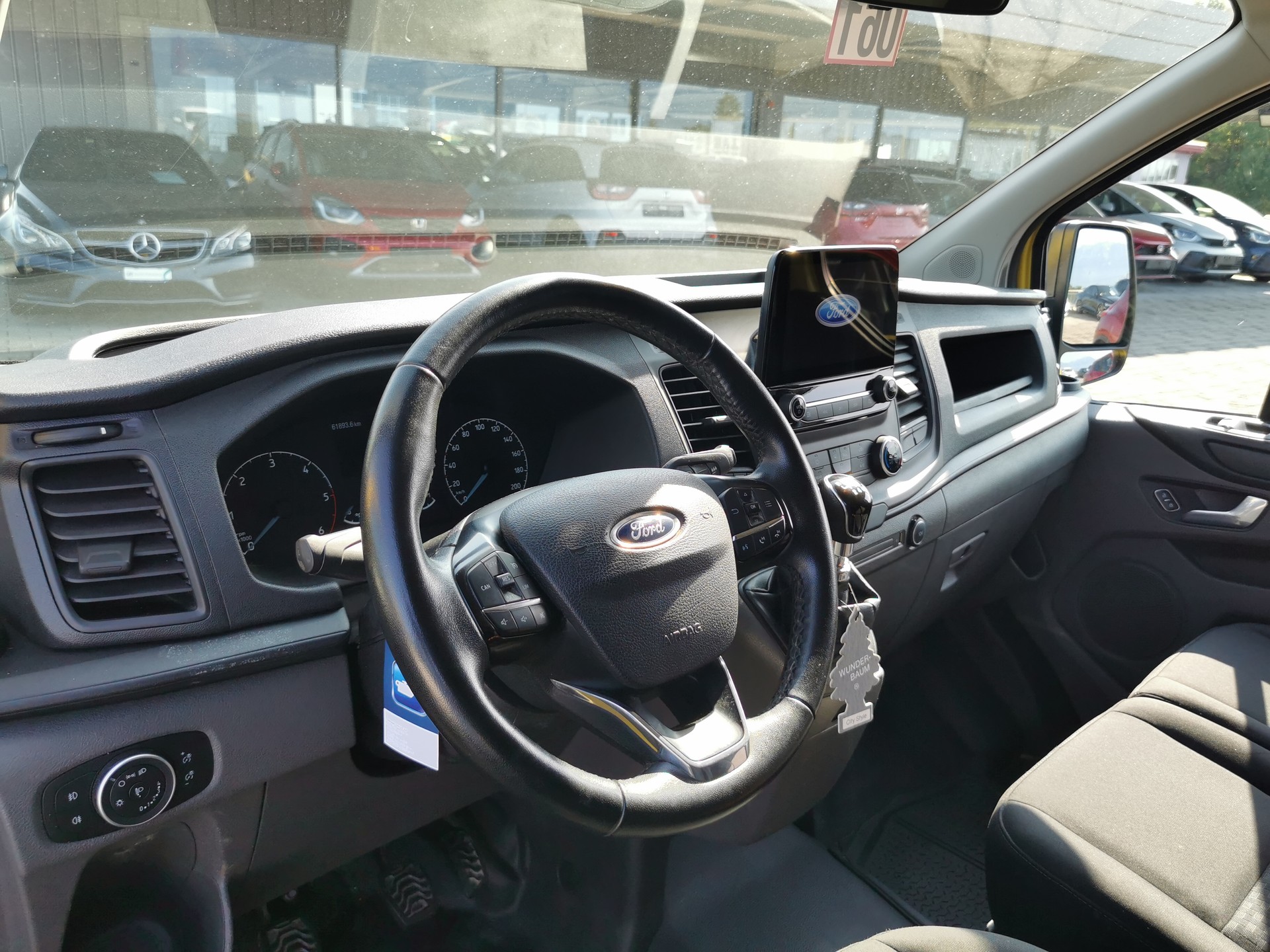 FORD Transit Cust 300 L1 Ambie-image-8