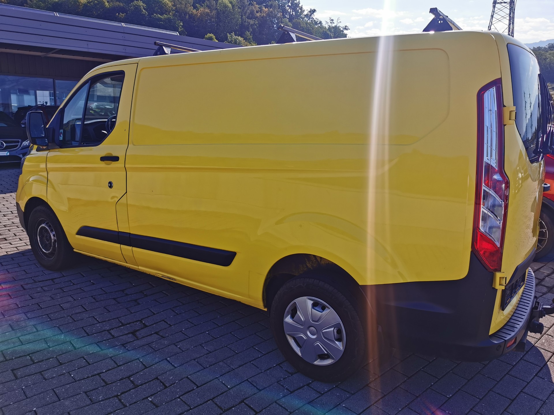 FORD Transit Cust 300 L1 Ambie-image-4