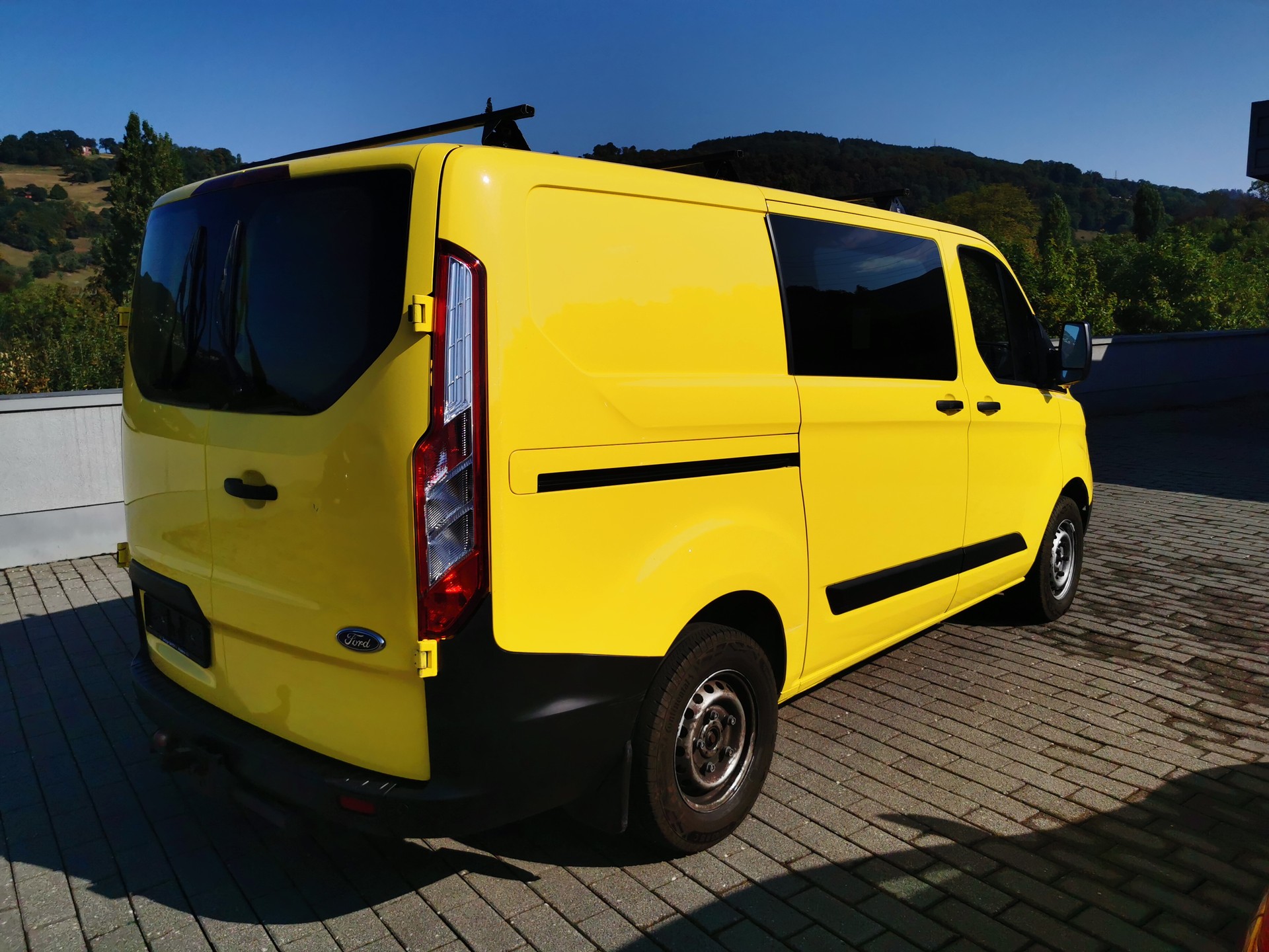 FORD Transit Cust 300 L1 Ambie-image-2