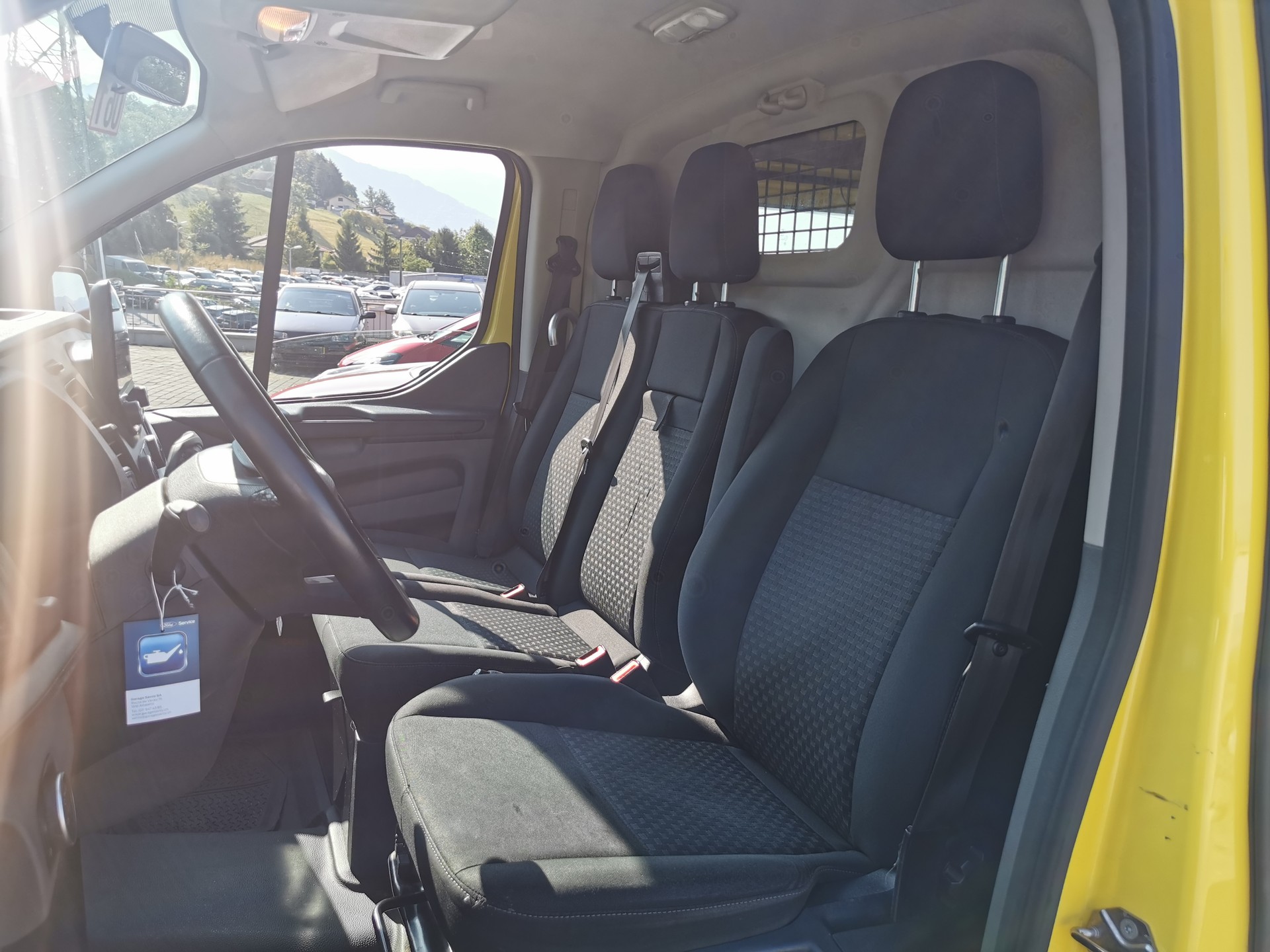 FORD Transit Cust 300 L1 Ambie-image-9