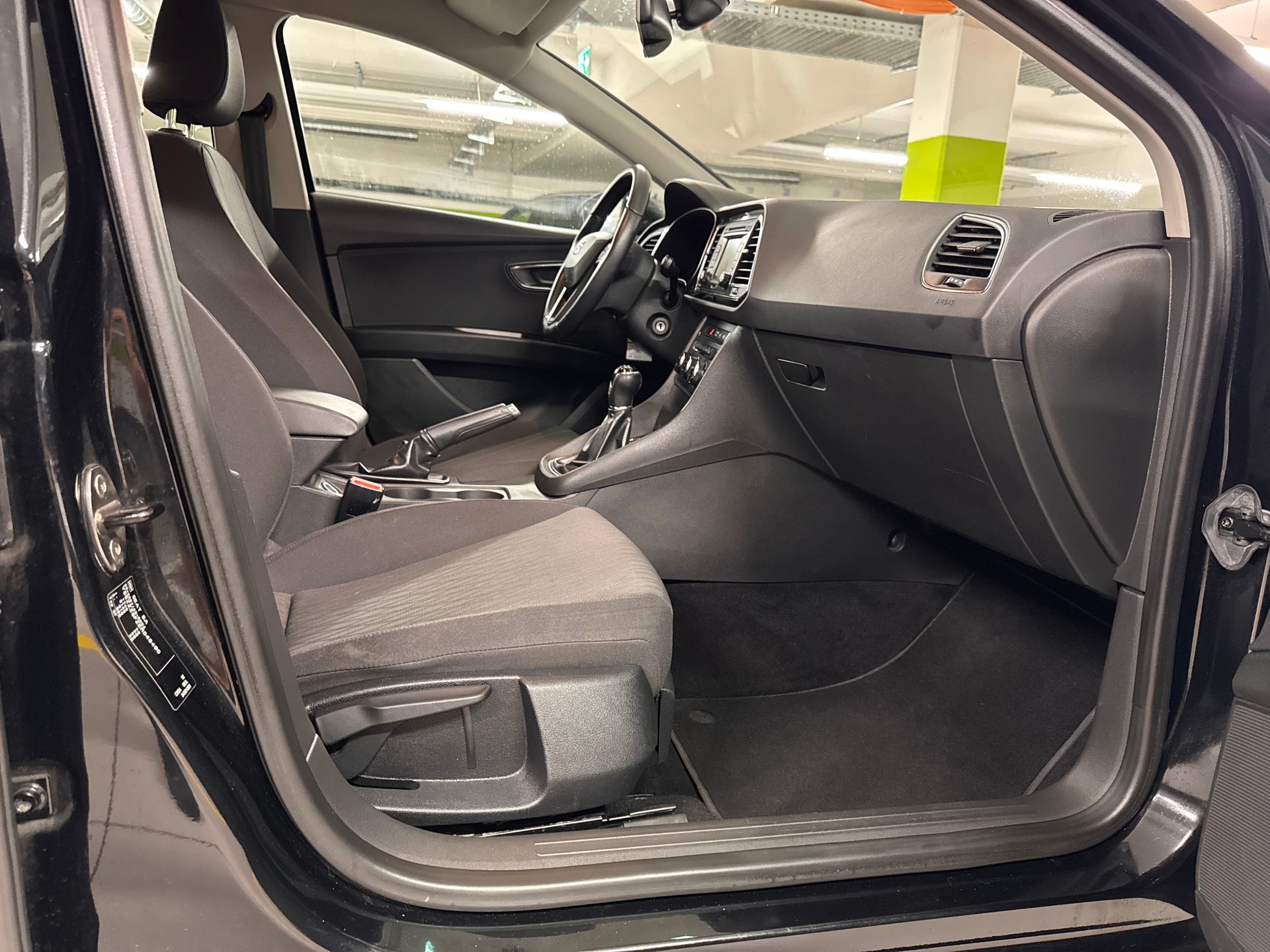 SEAT Leon 1.4 TSI Style-image-10