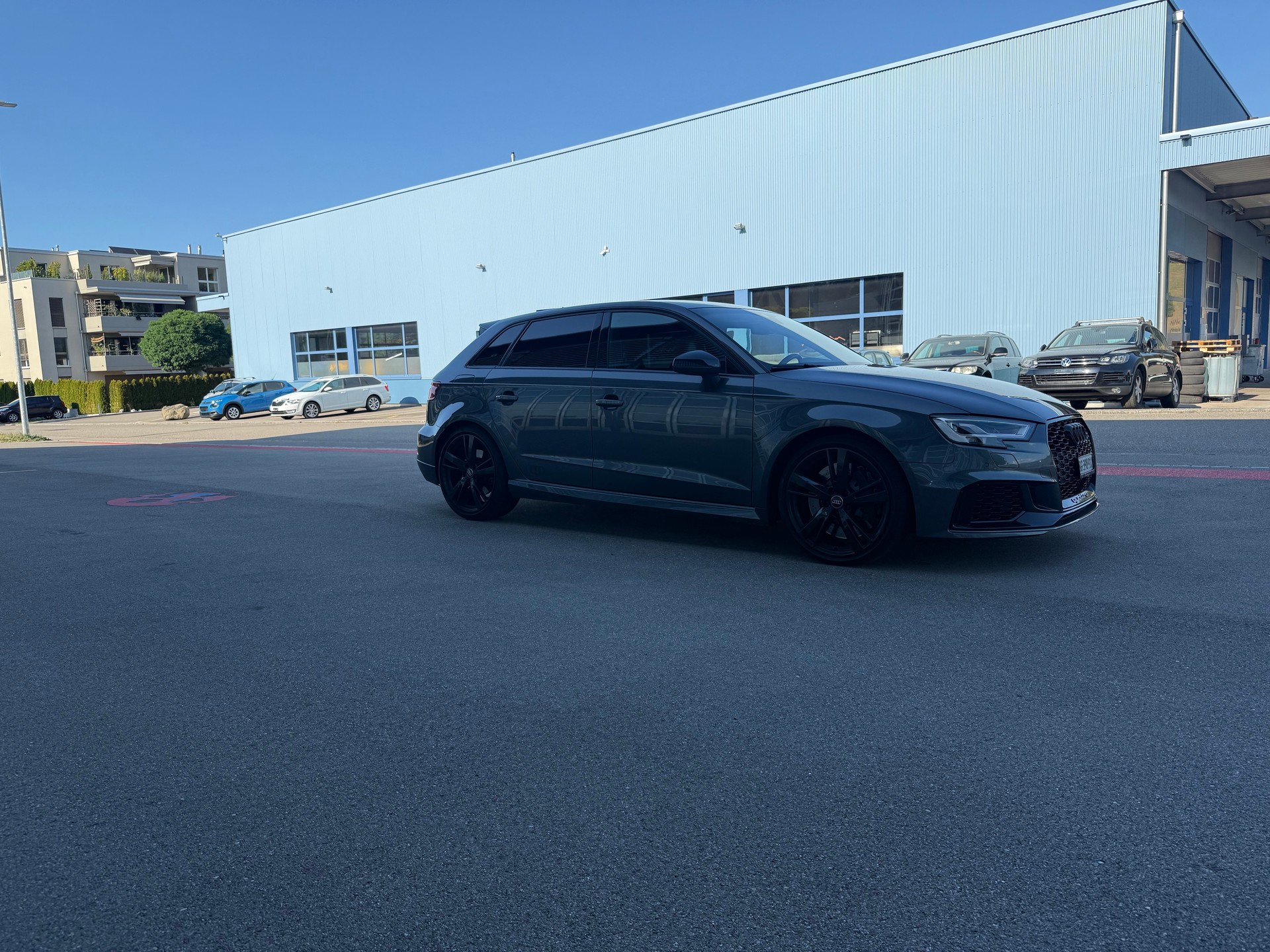 AUDI 2.5 T FSI quattro S-Tronic / • Sternenhimmel / 8-fach bereift / • Matrix-LED-Scheinwerfer-image-15