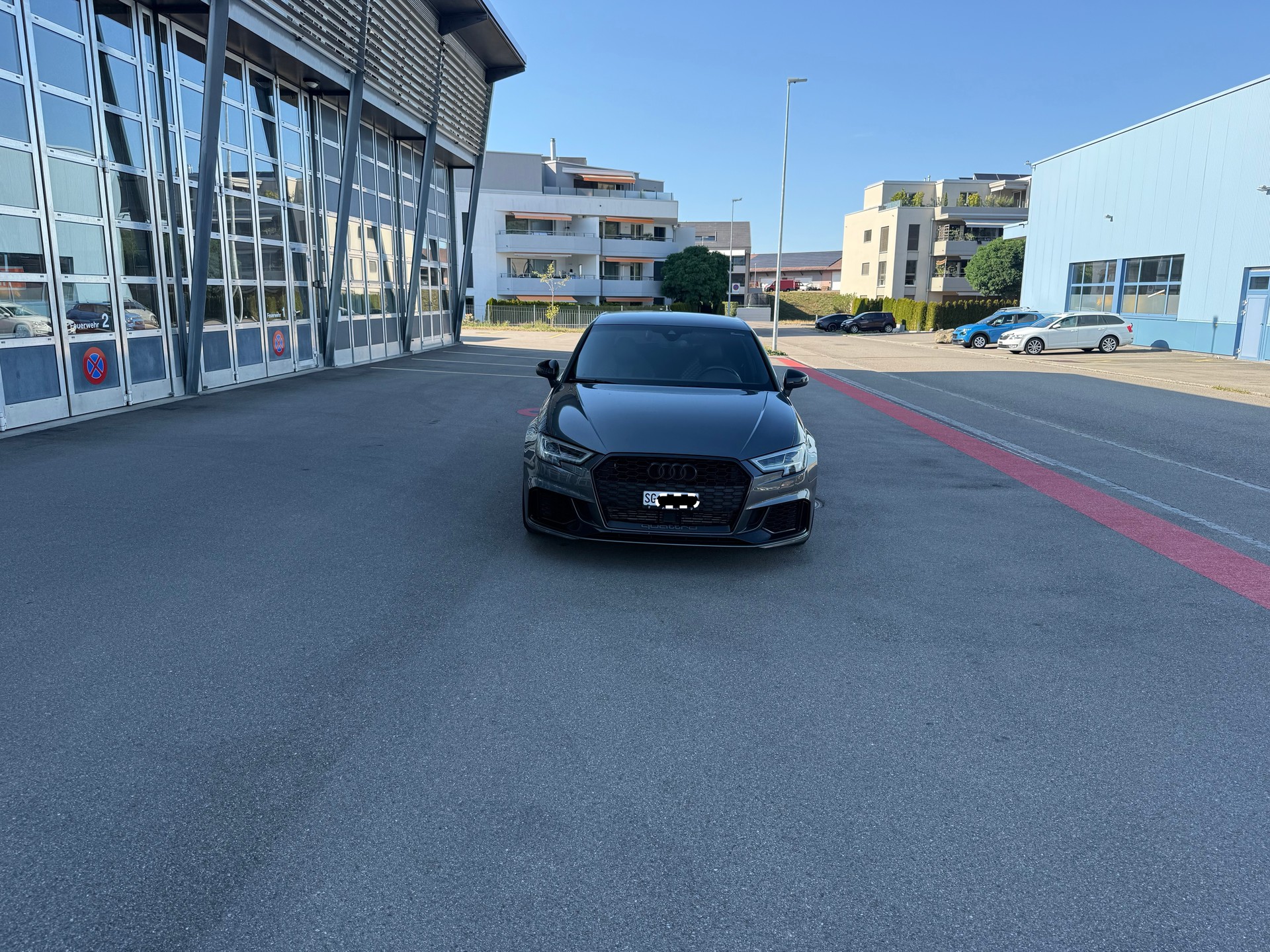 AUDI 2.5 T FSI quattro S-Tronic / • Sternenhimmel / 8-fach bereift / • Matrix-LED-Scheinwerfer-image-16