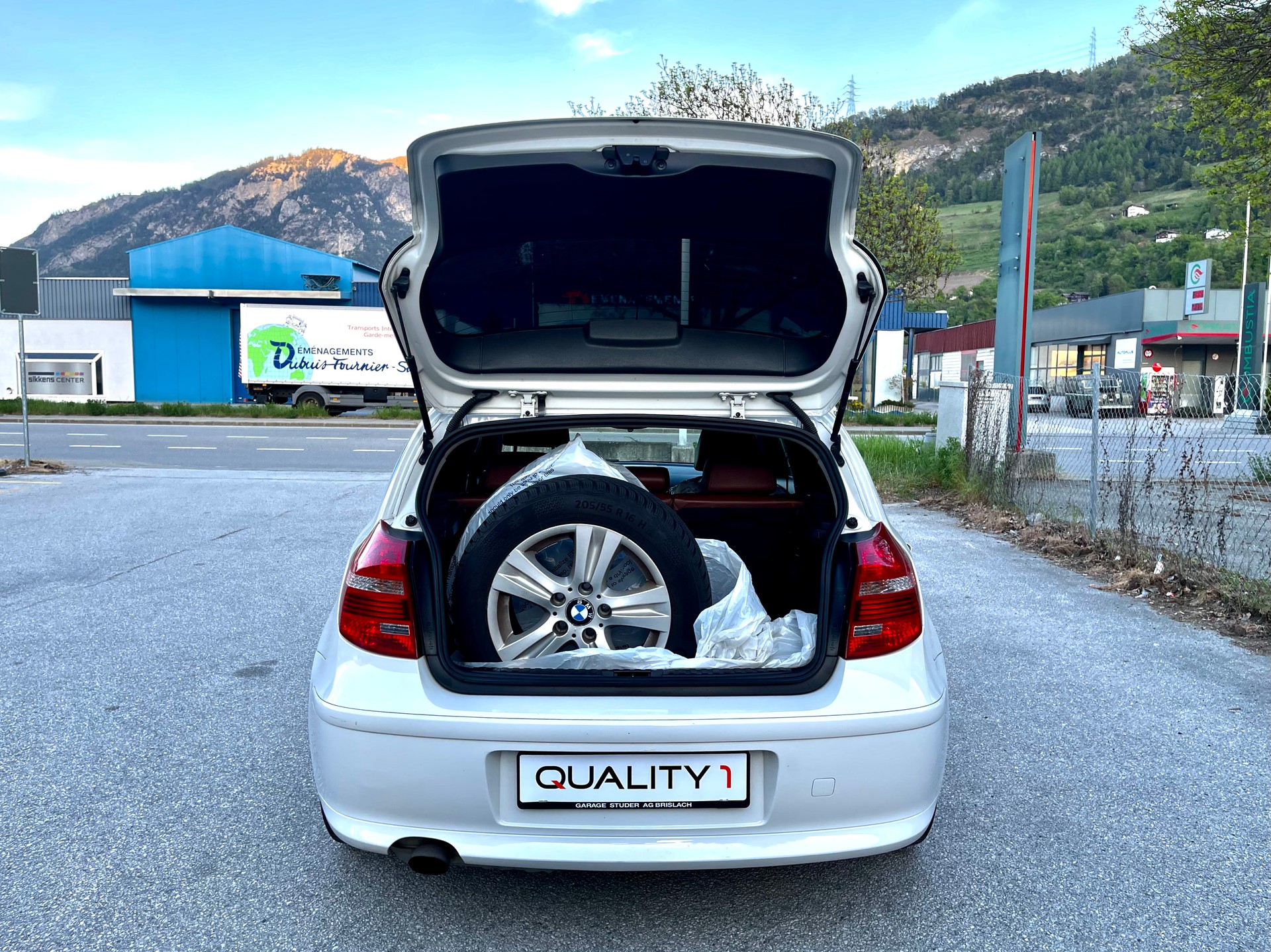 BMW 116i Steptronic-image-3