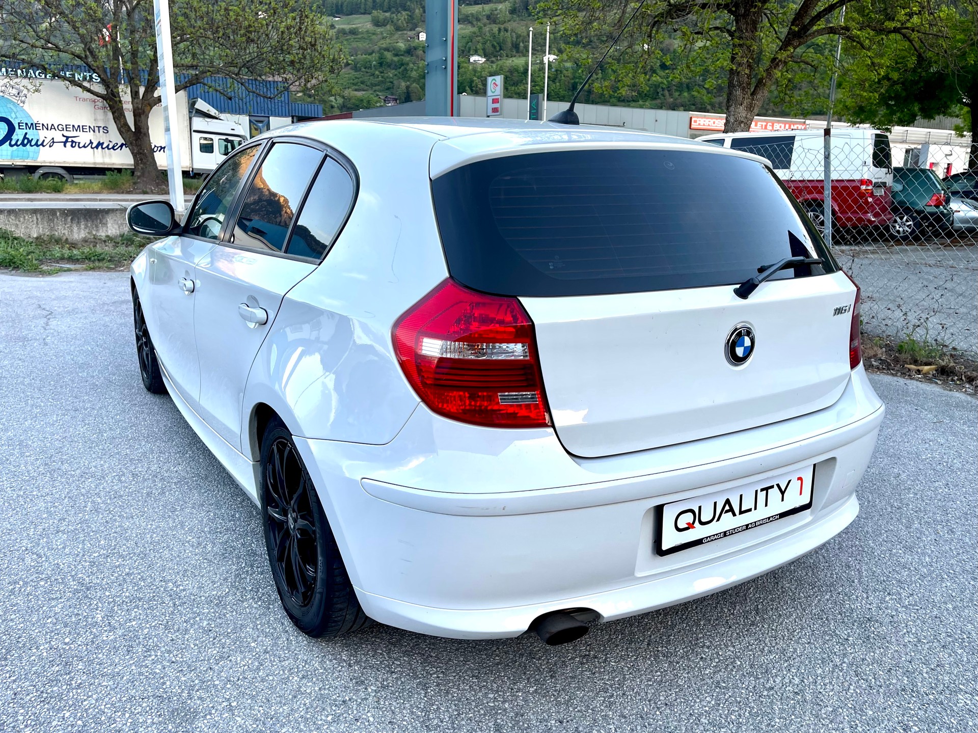 BMW 116i Steptronic-image-24
