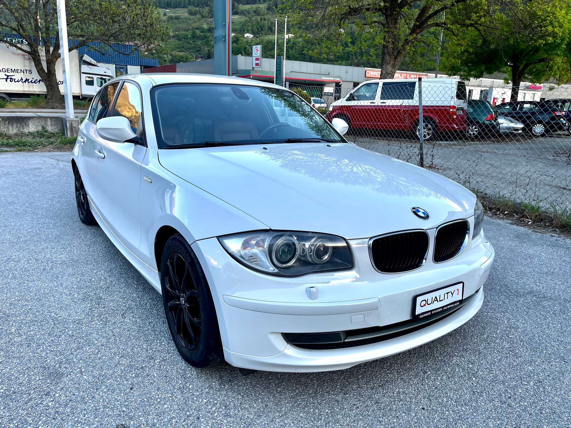 BMW 116i Steptronic-image-0