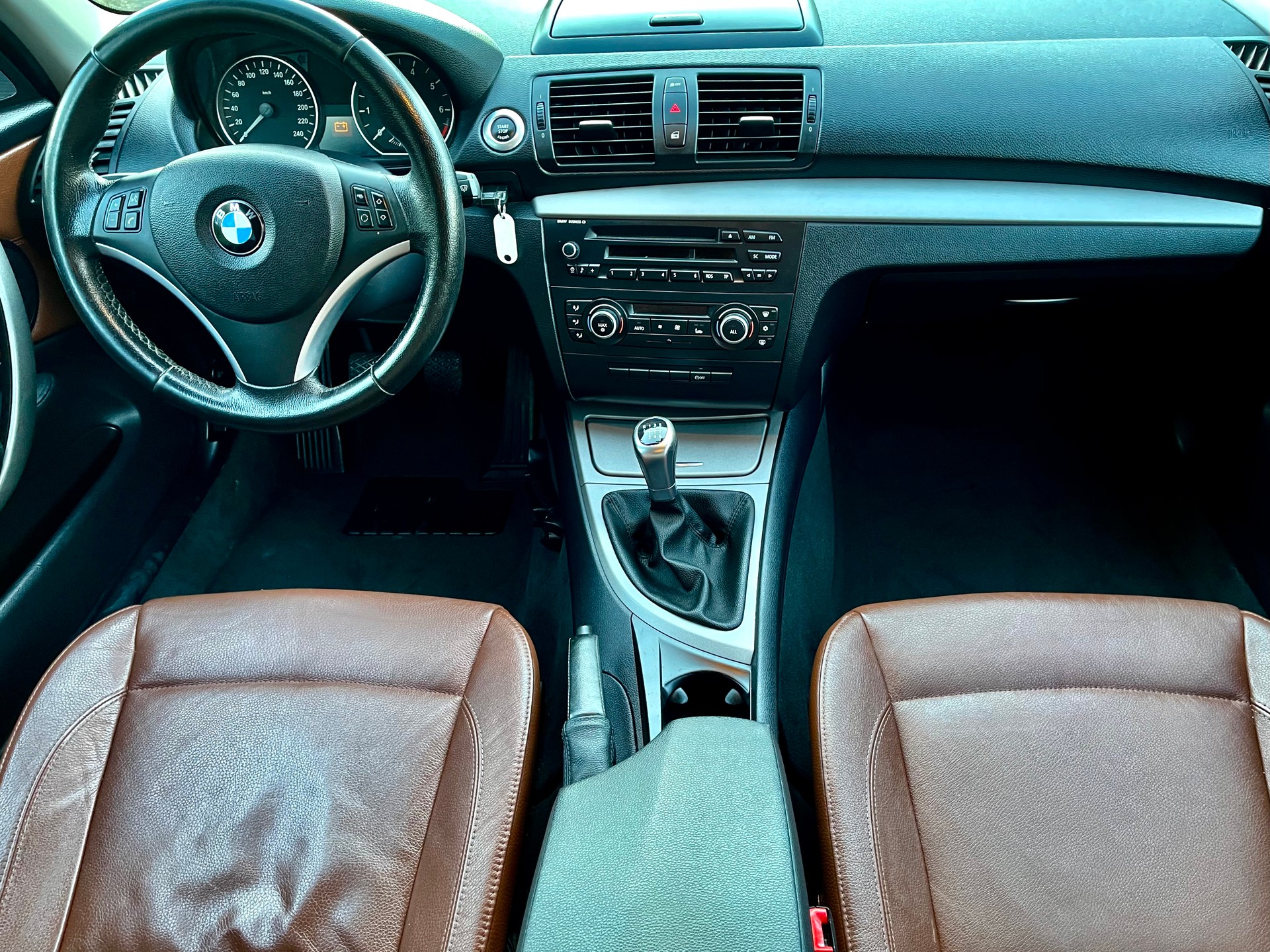 BMW 116i Steptronic-image-1