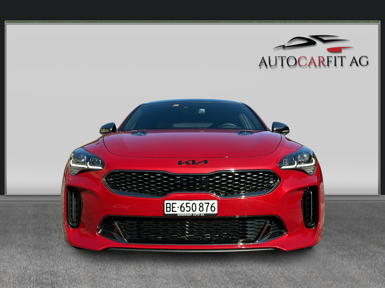 KIA Stinger 3.3 T-GDi GT Automat AWD-image-1