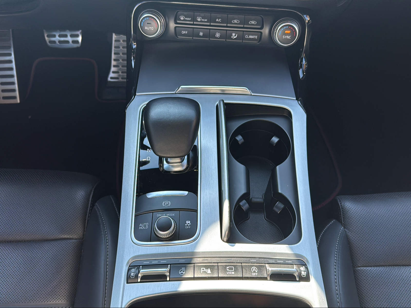 KIA Stinger 3.3 T-GDi GT Automat AWD-image-11