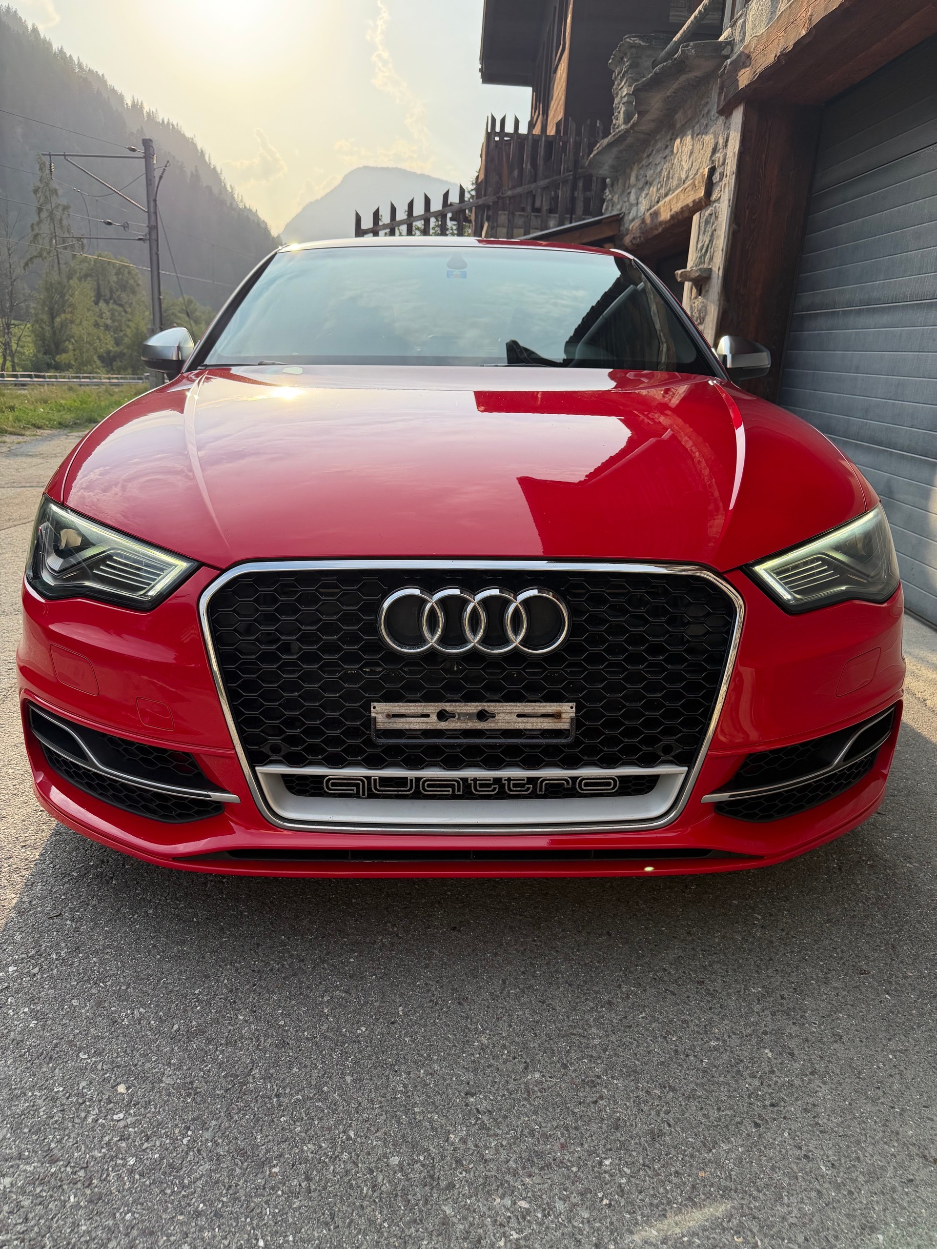 AUDI 2.0 T FSI quattro S-Tronic-image-1
