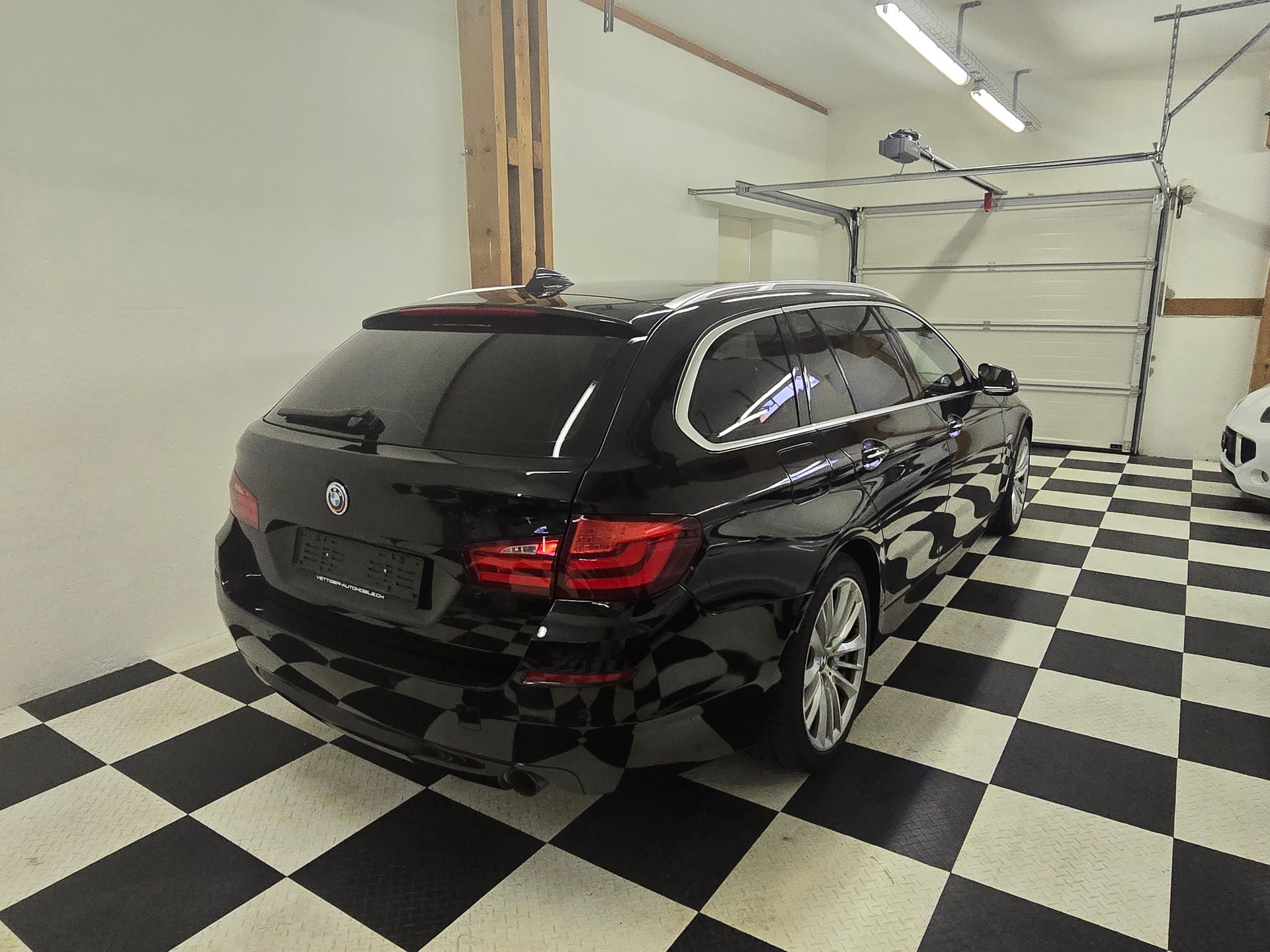 BMW 535d Touring Steptronic-image-3