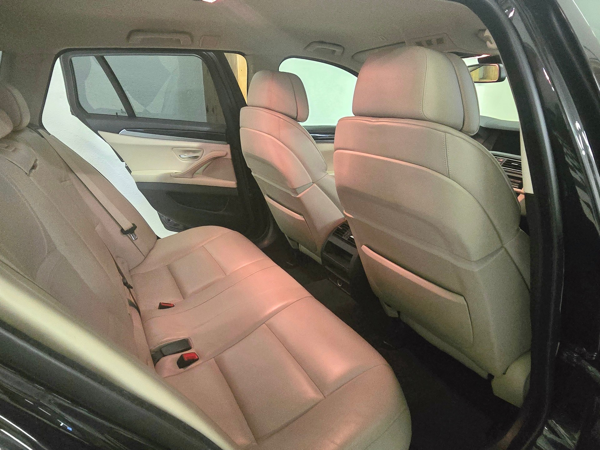 BMW 535d Touring Steptronic-image-11