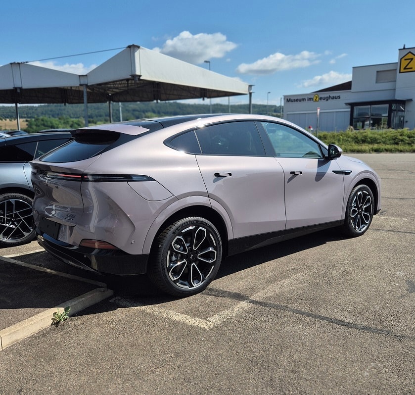 XPENG G6 AWD Performance + AHK (neues Modell)-image-1