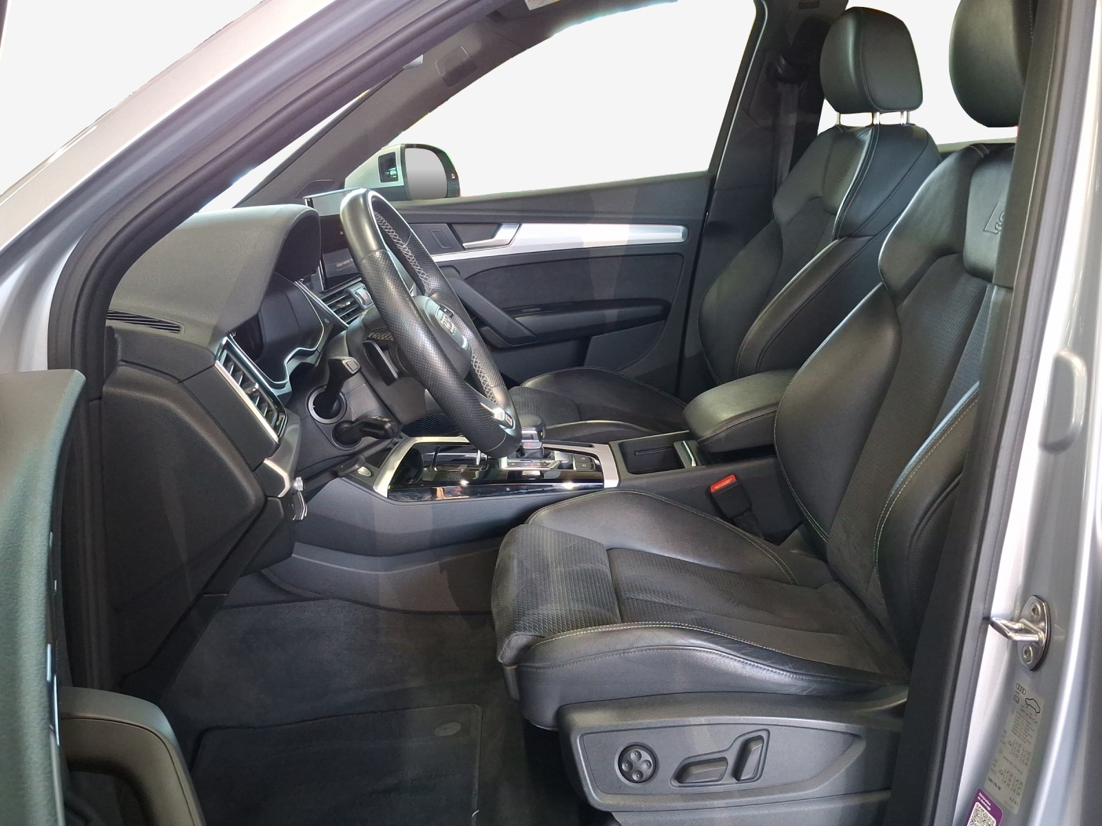 AUDI Q5 40 TDI S-line quattro S-tronic-image-7