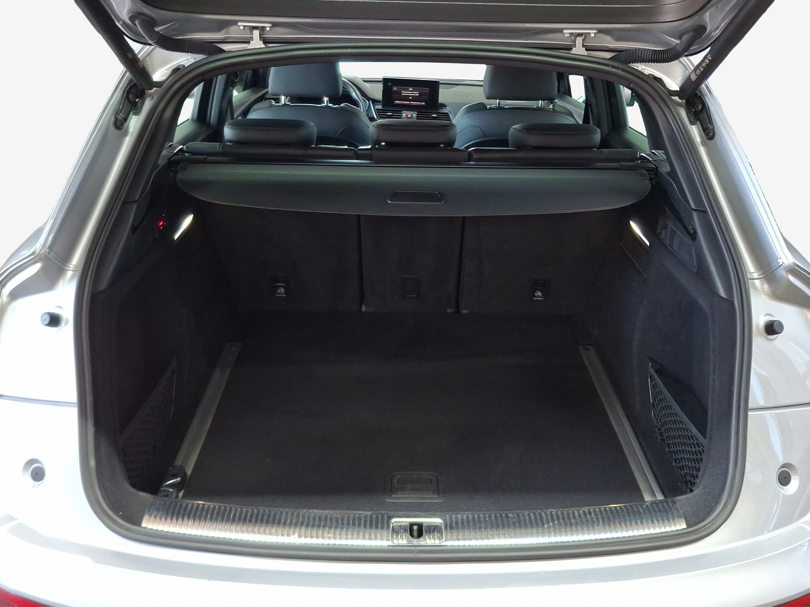 AUDI Q5 40 TDI S-line quattro S-tronic-image-12