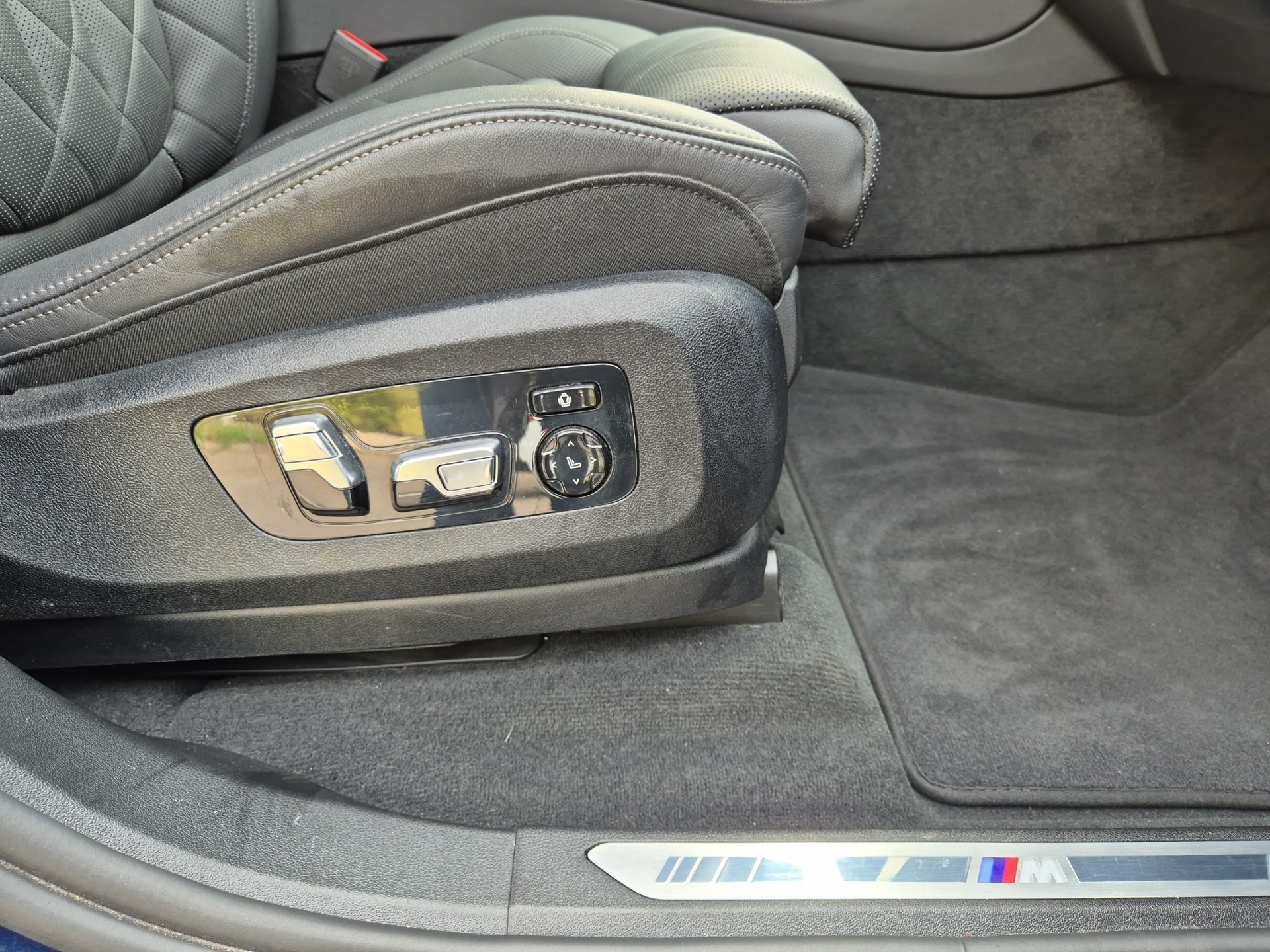BMW X5 xDrive45e M Sport Steptronic-image-16