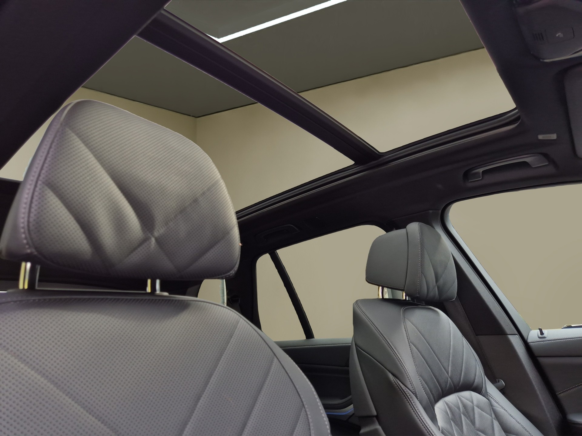 BMW X5 xDrive45e M Sport Steptronic-image-21
