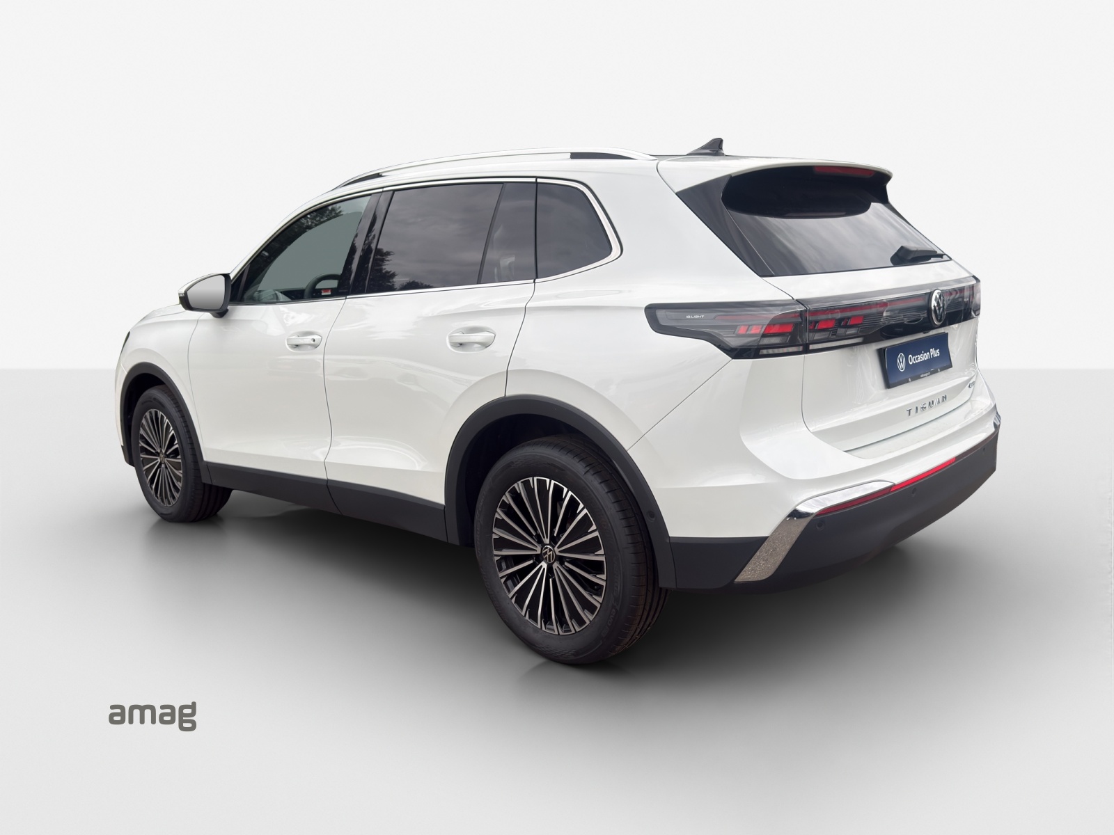 VW Tiguan 2.0 TSI DSG Elegance 4Motion-image-2