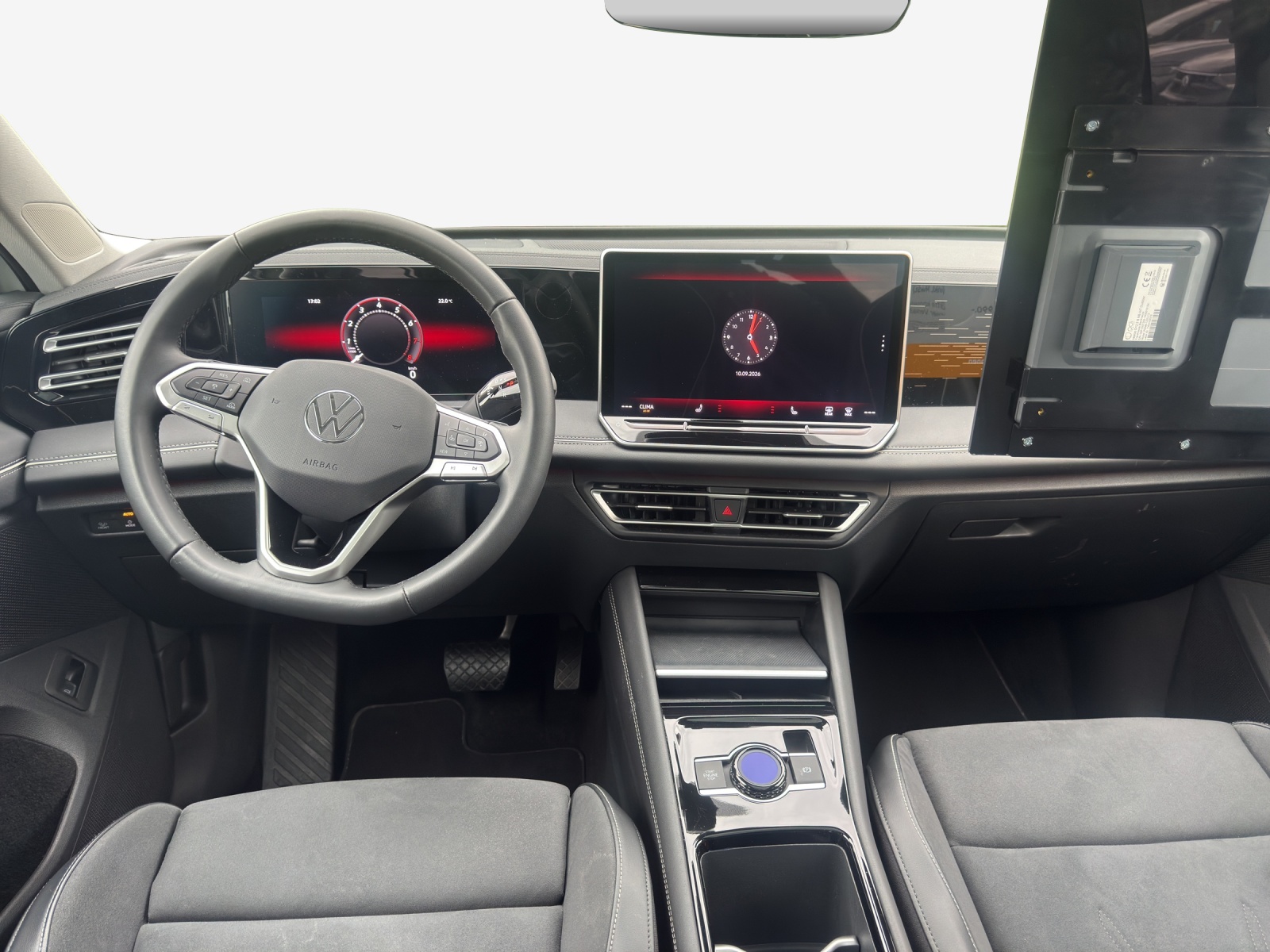 VW Tiguan 2.0 TSI DSG Elegance 4Motion-image-8