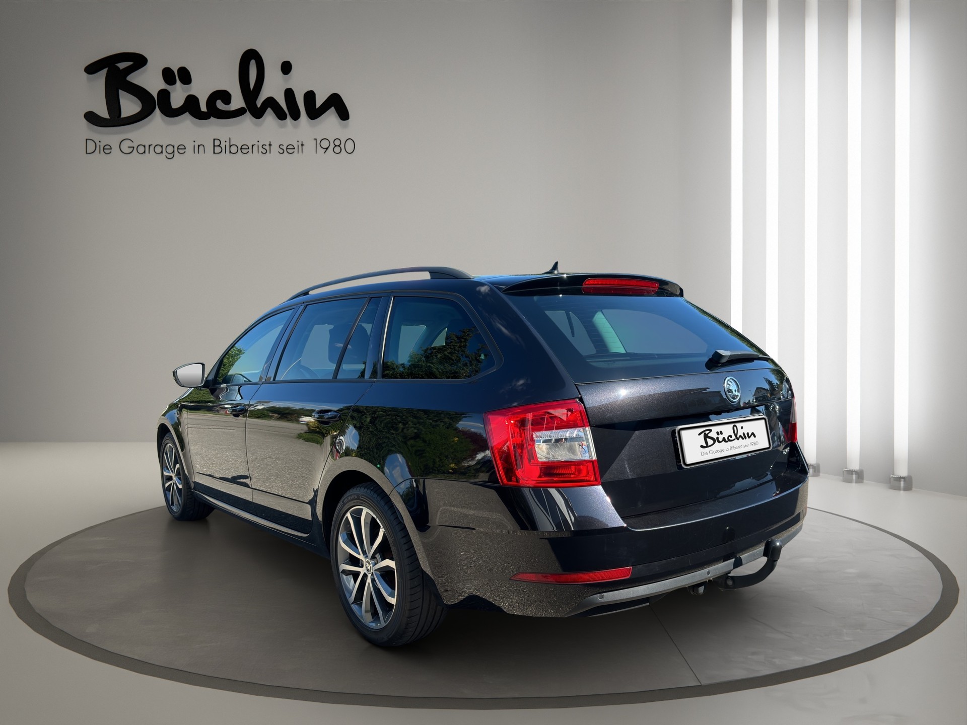 SKODA Octavia Combi 1.8 TSI Ambition 4x4 DSG-image-4