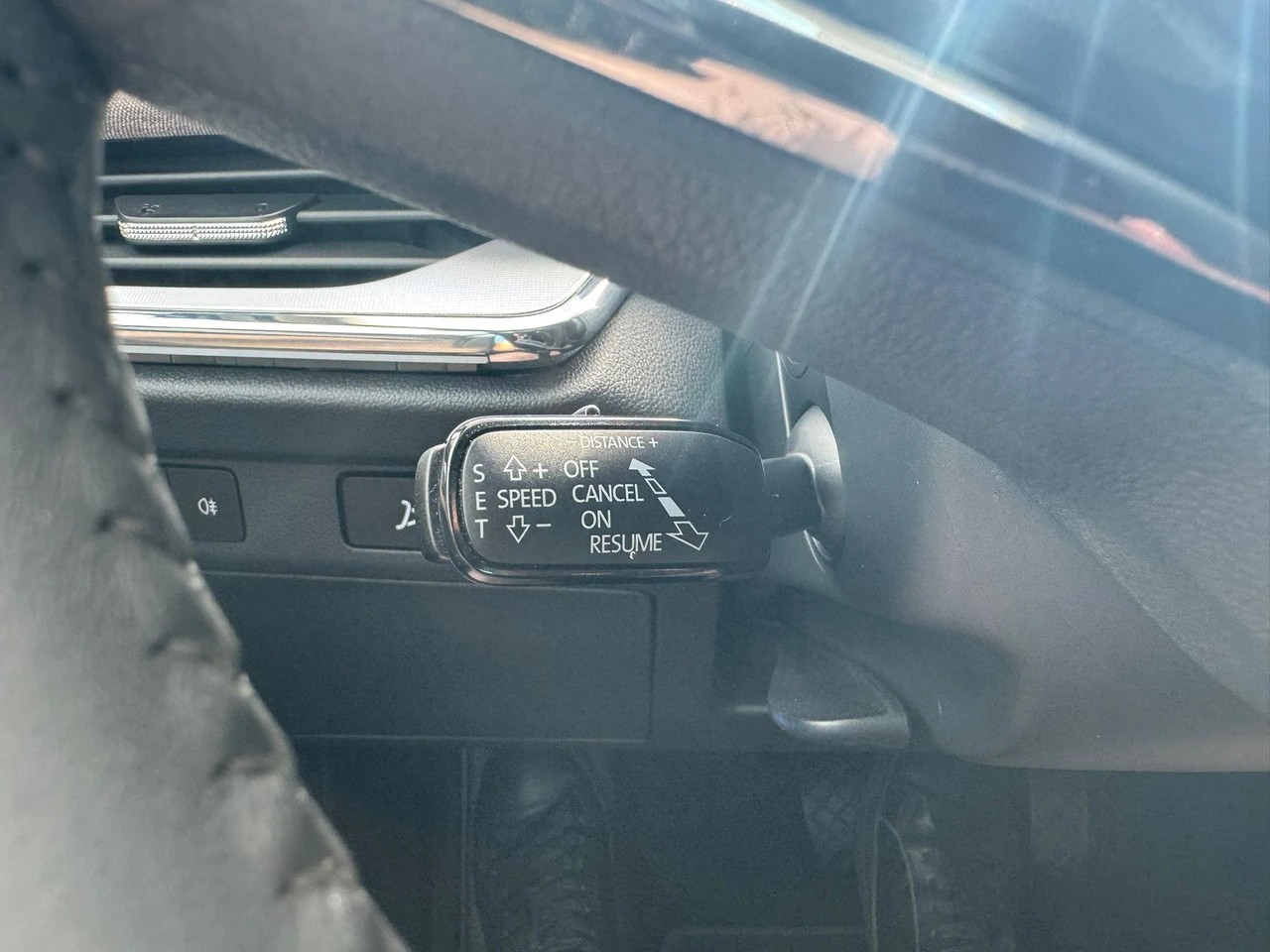 SKODA Enyaq iV 60-image-13