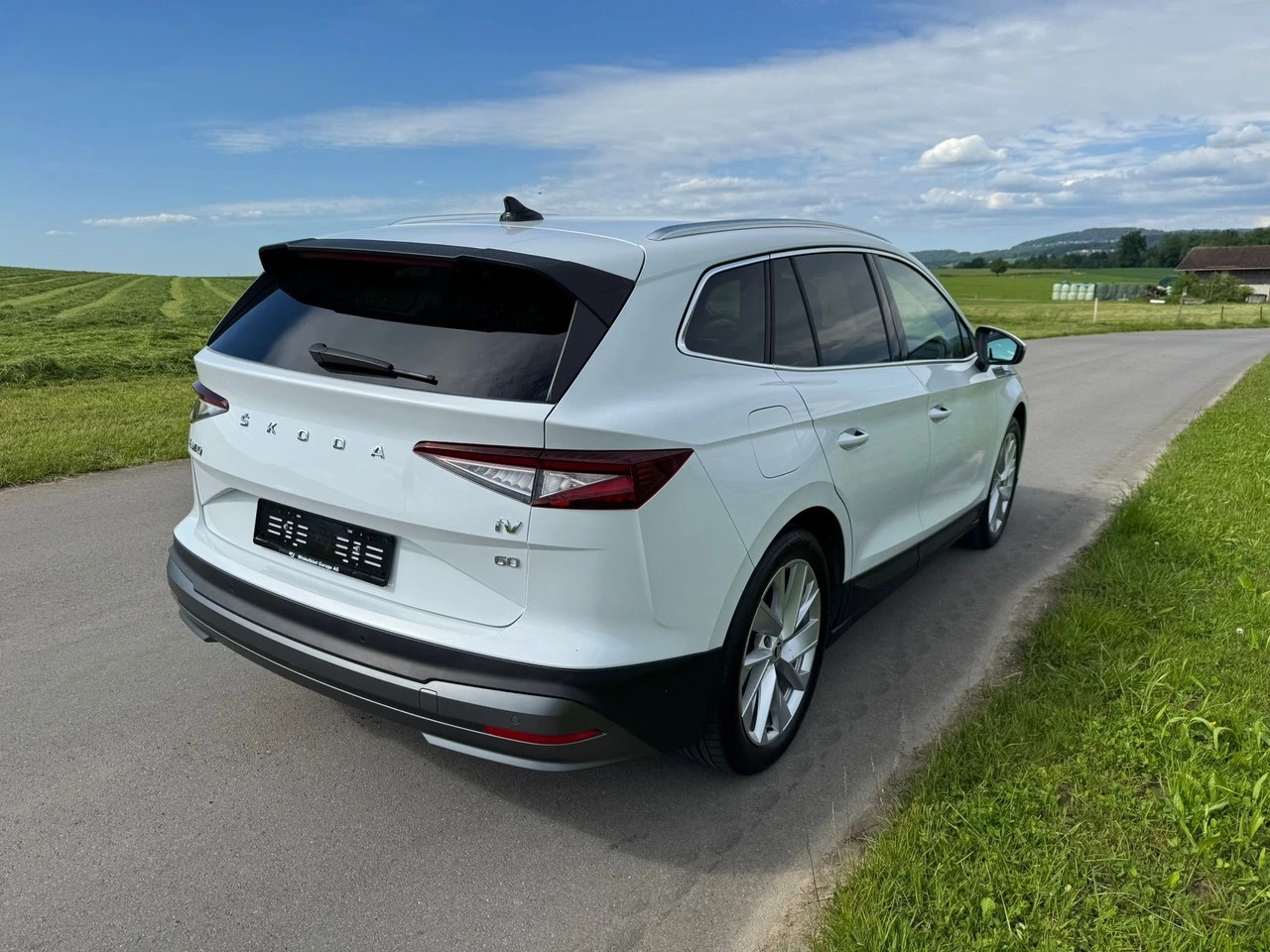 SKODA Enyaq iV 60-image-3