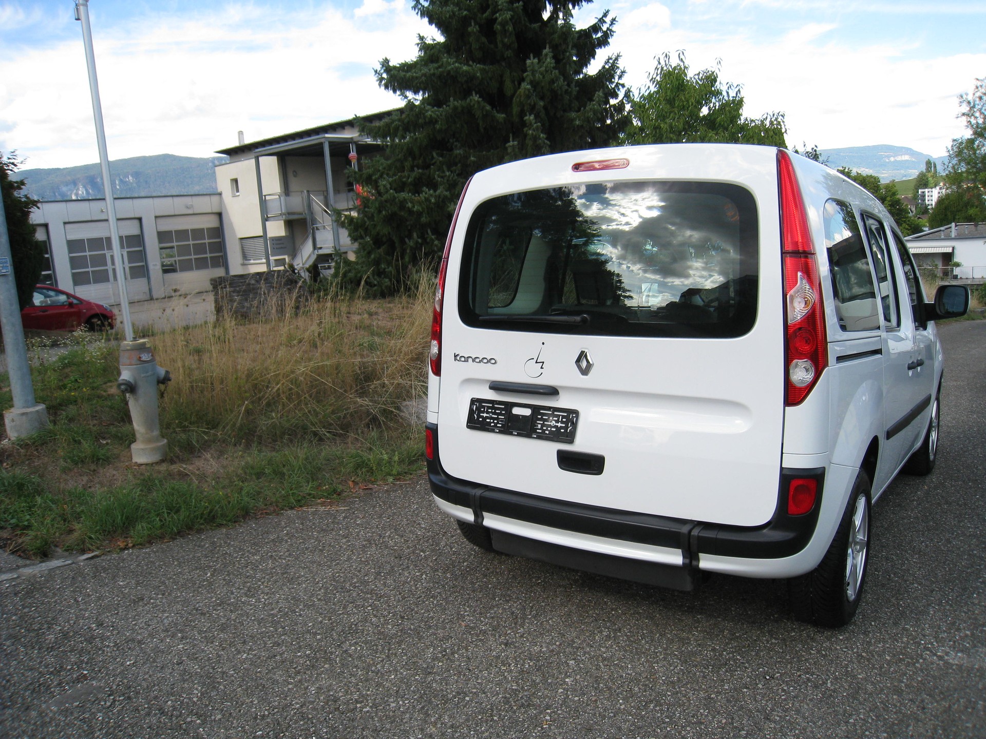 RENAULT Kangoo 1.6 16V Expression Automatic-image-6