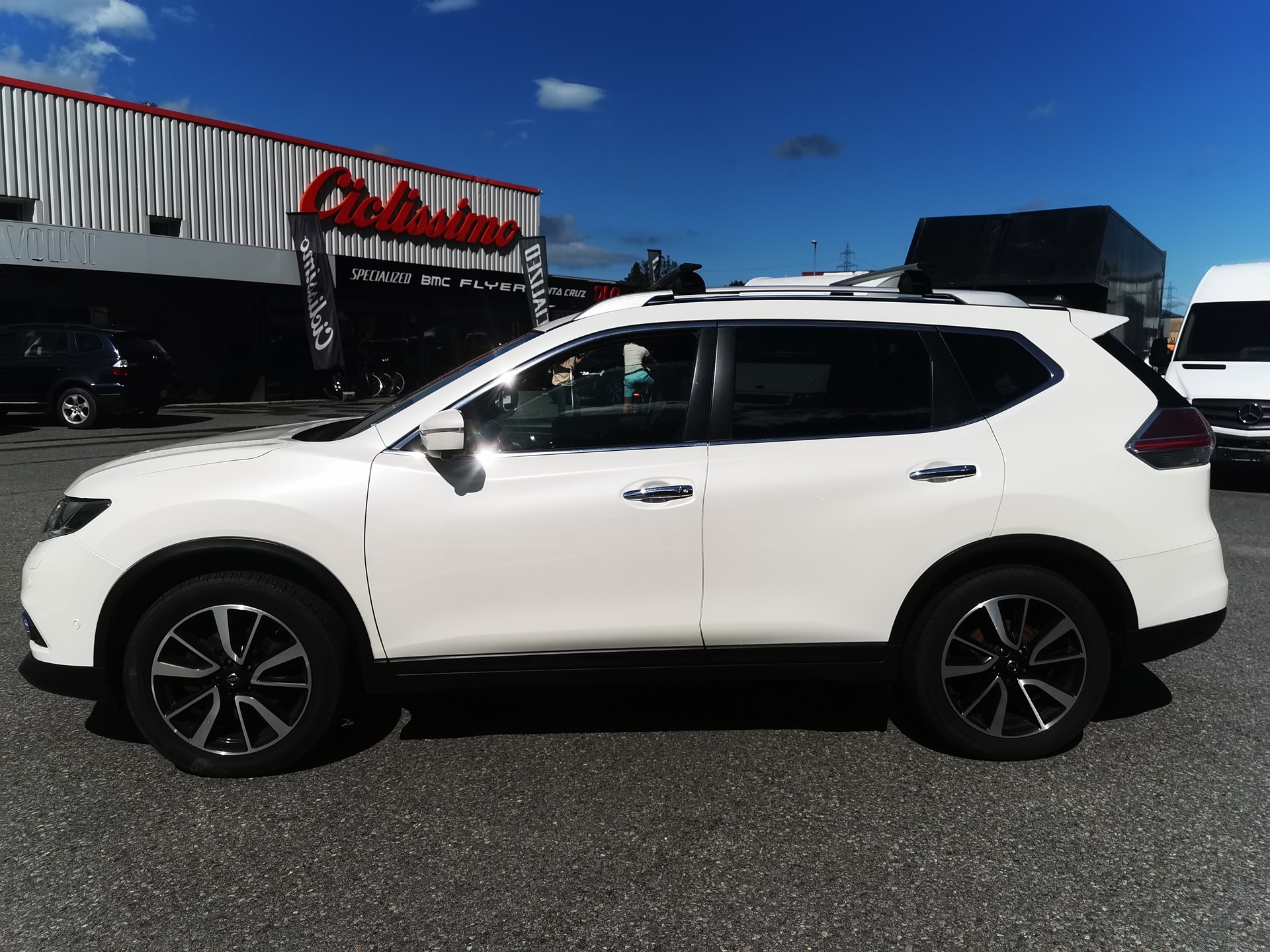 NISSAN X-Trail 2.0 dCi N-Vision Xtronic CVT ALL-MODE 4x4-image-4