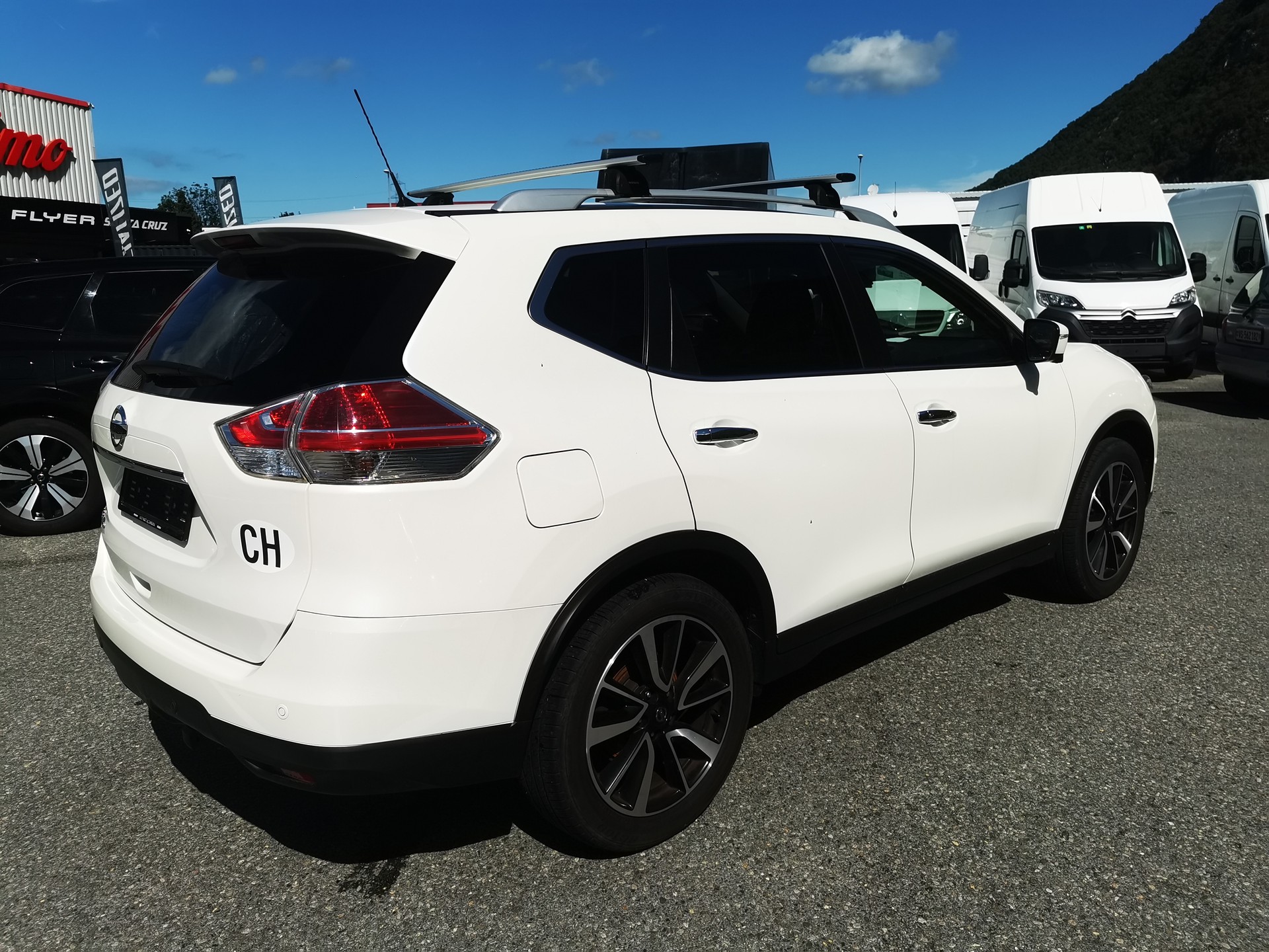 NISSAN X-Trail 2.0 dCi N-Vision Xtronic CVT ALL-MODE 4x4-image-2