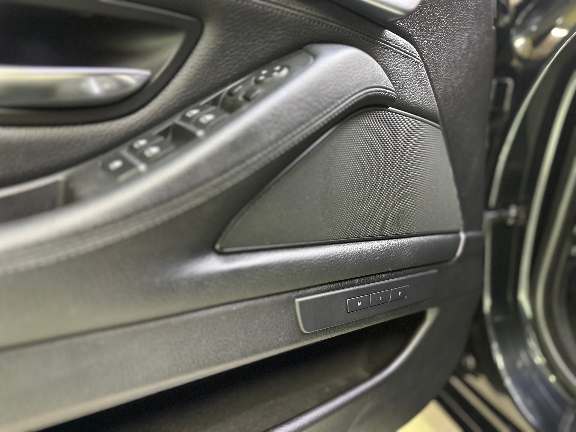 BMW 530d xDrive Touring Steptronic-image-12