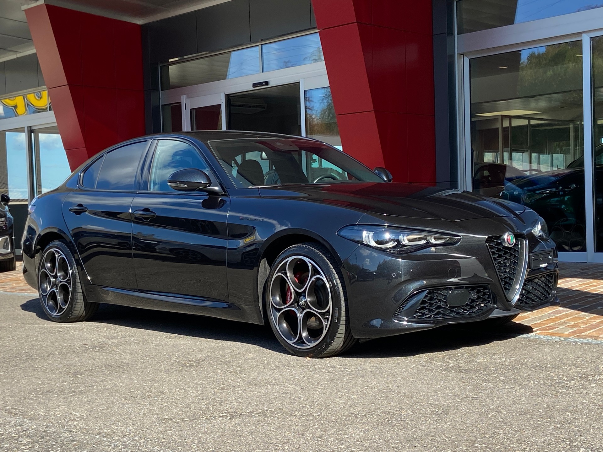 ALFA ROMEO Giulia 2.0 Competizione Q4 AT8-image-15