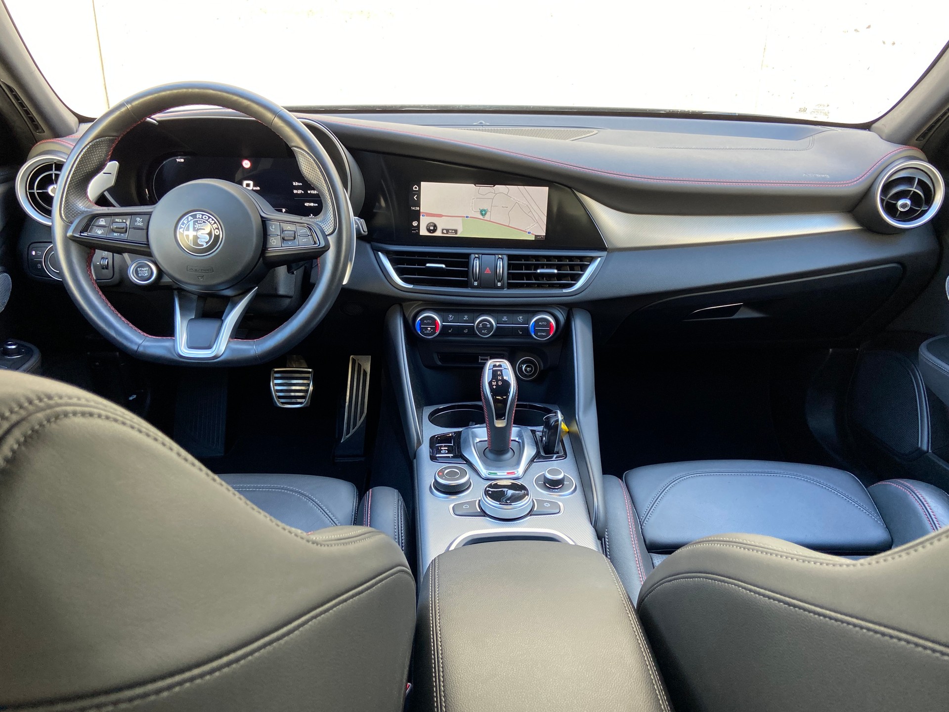 ALFA ROMEO Giulia 2.0 Competizione Q4 AT8-image-2