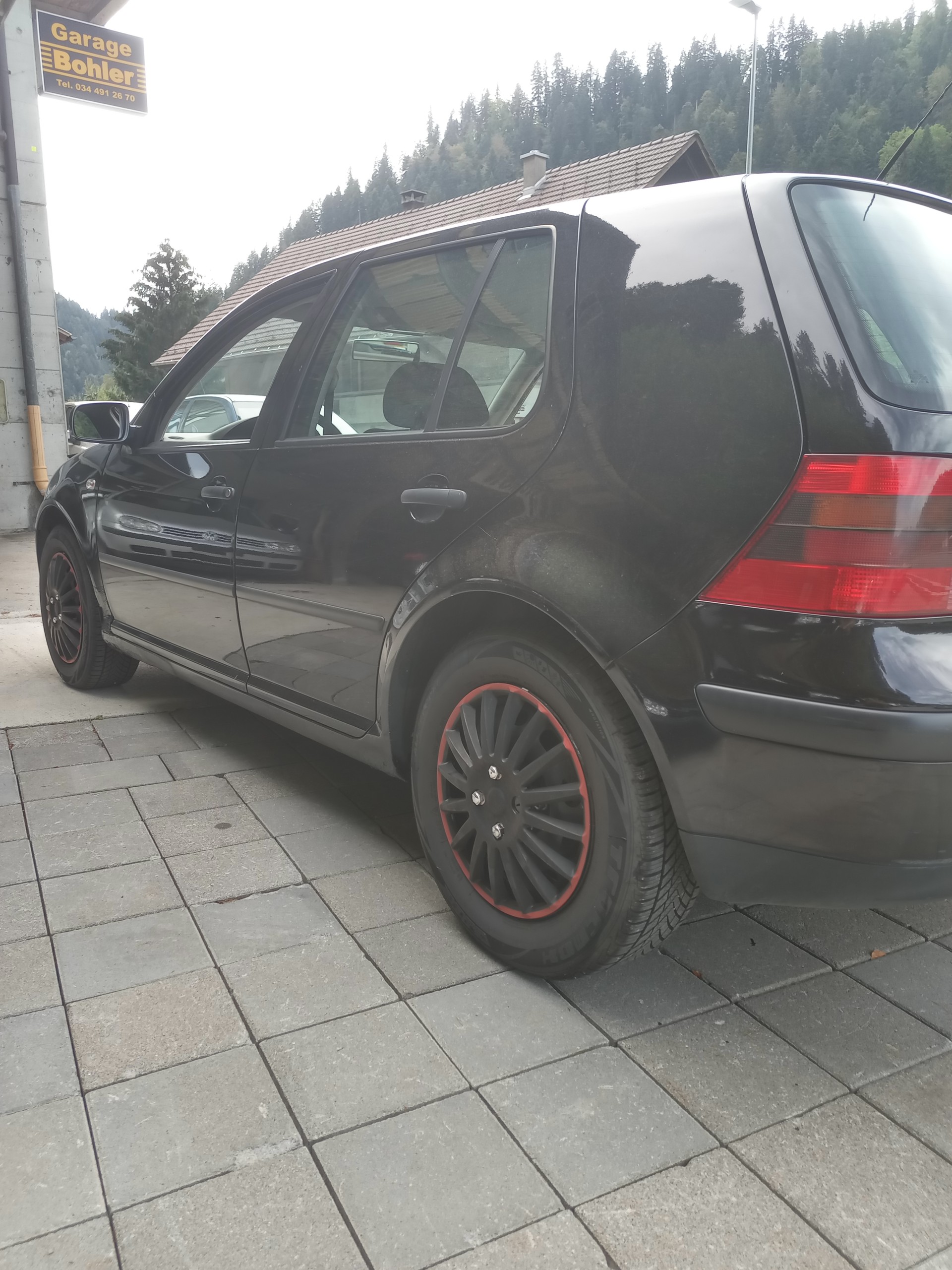VW Golf 1.8 Comfortline 4Motion-image-3