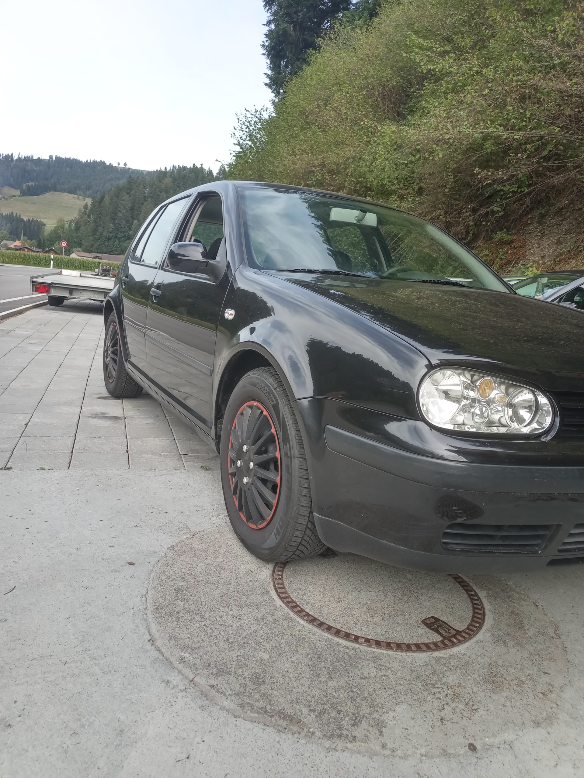 VW Golf 1.8 Comfortline 4Motion-image-1