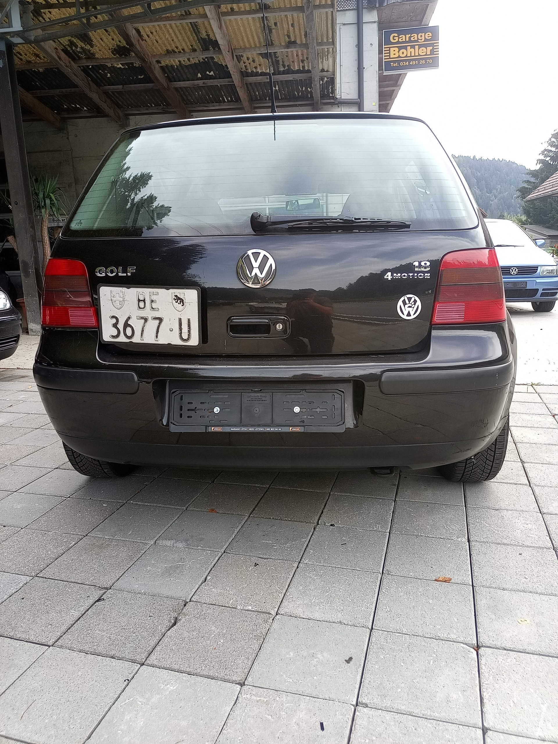 VW Golf 1.8 Comfortline 4Motion-image-4